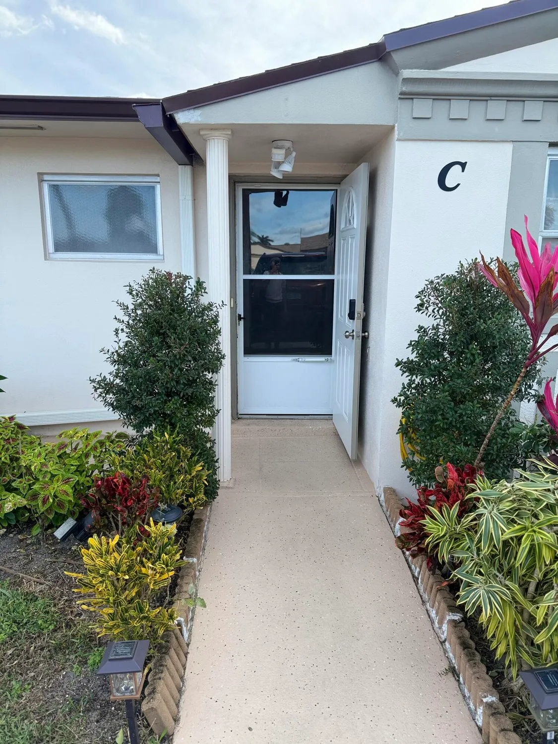 Property Slideshow image 22 of 41 | 2833 crosley dr c, West Palm Beach, FL, 33415