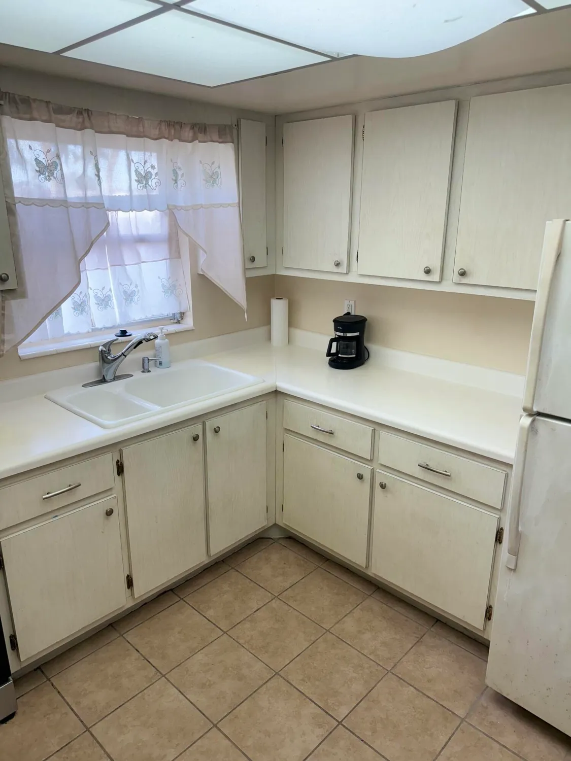 Property Slideshow image 32 of 41 | 2833 crosley dr c, West Palm Beach, FL, 33415