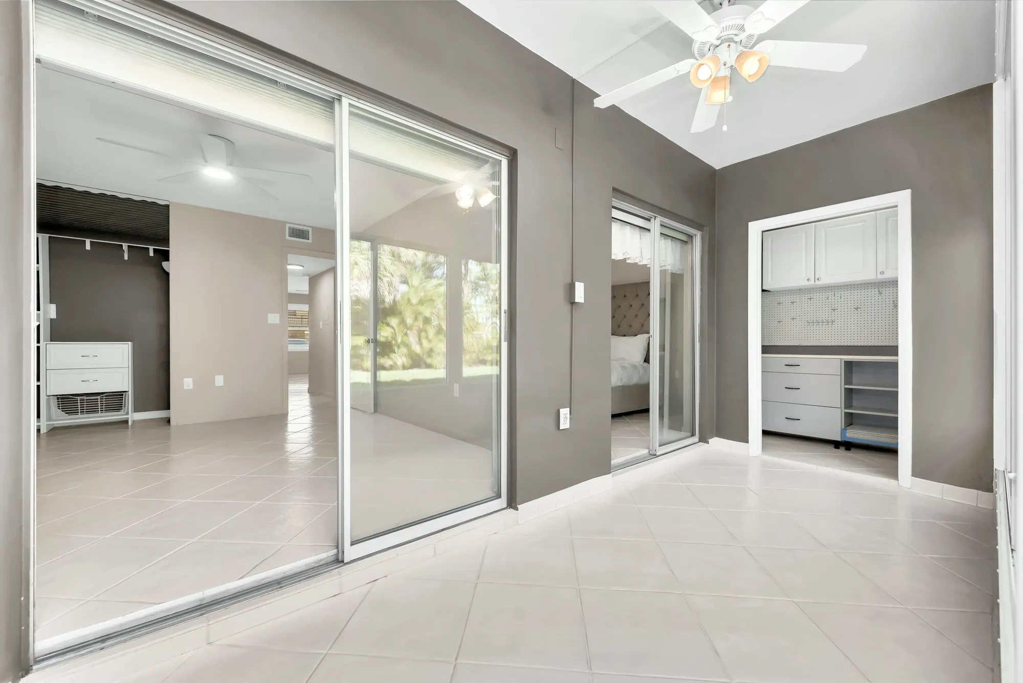 Property Slideshow image 18 of 31 | 2600 s kanner hwy y5, Stuart, FL, 34994