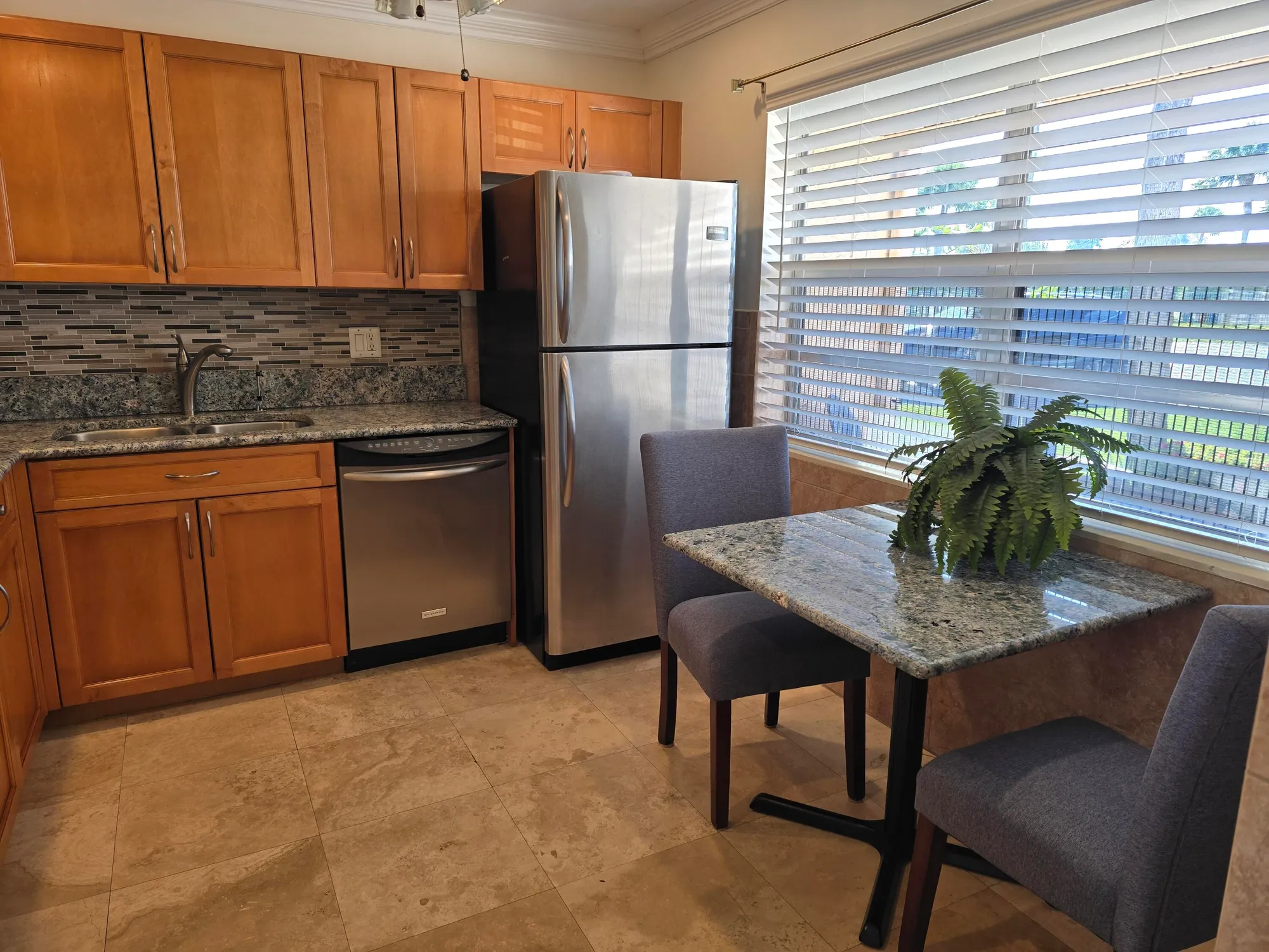 Property Slideshow image 7 of 26 | 121 lake gloria dr, West Palm Beach, FL, 33411