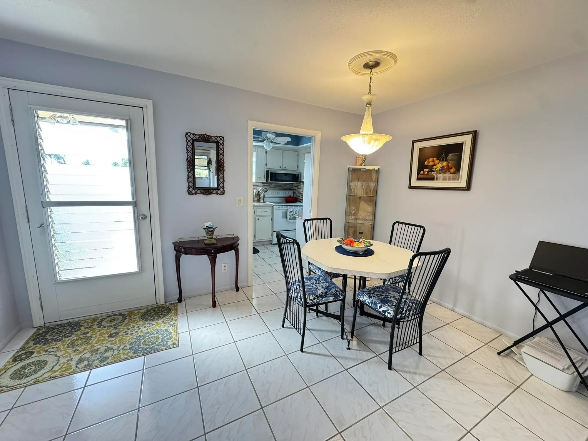 Property Slideshow image 4 of 20 | 2822 crosley dr e, West Palm Beach, FL, 33415