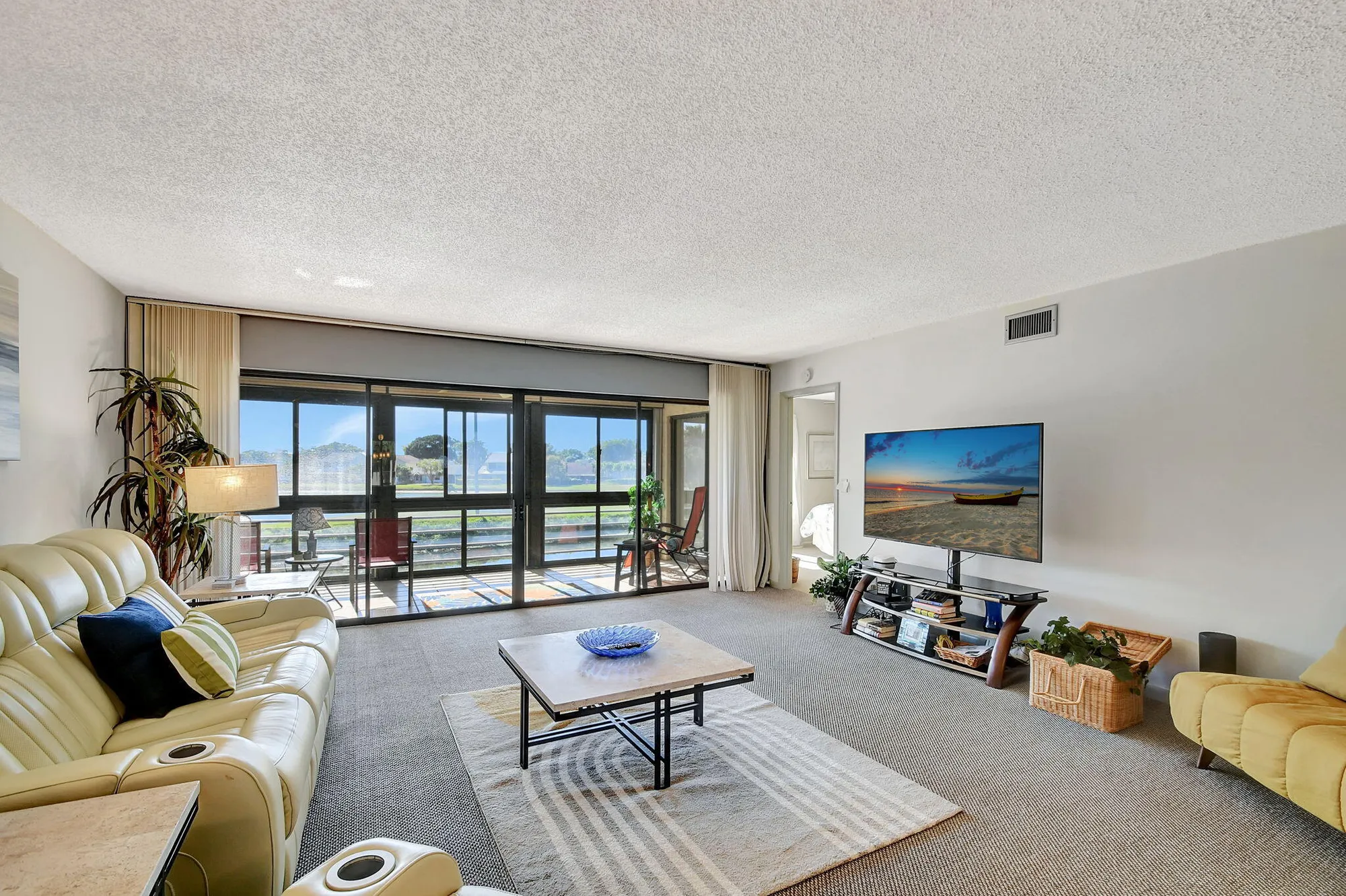 Property Slideshow image 13 of 57 | 5785 fairway park ct apt 204, Boynton Beach, FL, 33437