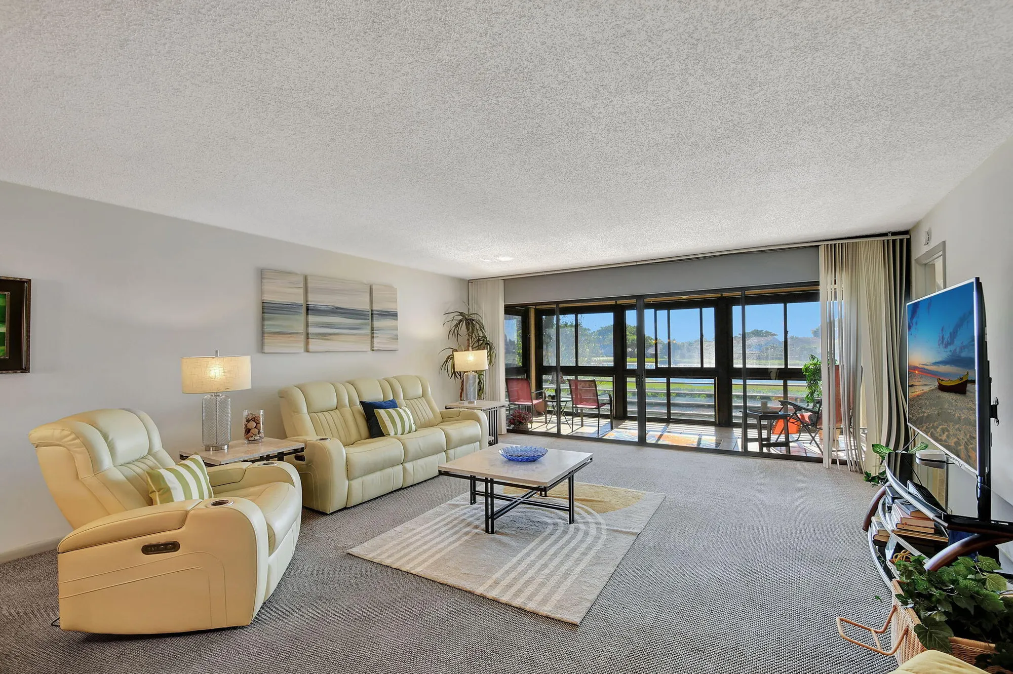 Property Slideshow image 14 of 57 | 5785 fairway park ct apt 204, Boynton Beach, FL, 33437