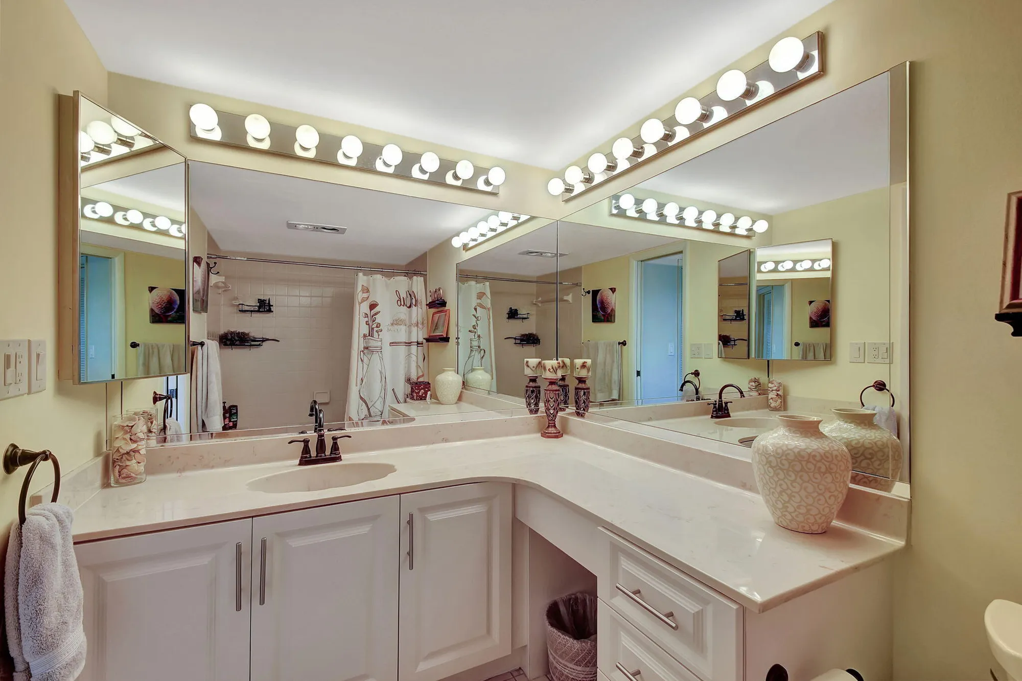 Property Slideshow image 21 of 57 | 5785 fairway park ct apt 204, Boynton Beach, FL, 33437