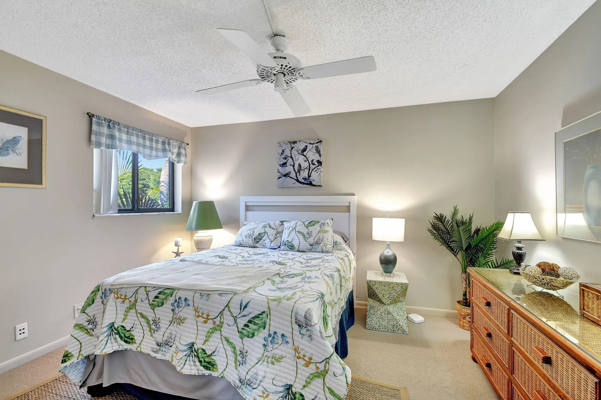 Property Slideshow image 22 of 57 | 5785 fairway park ct apt 204, Boynton Beach, FL, 33437