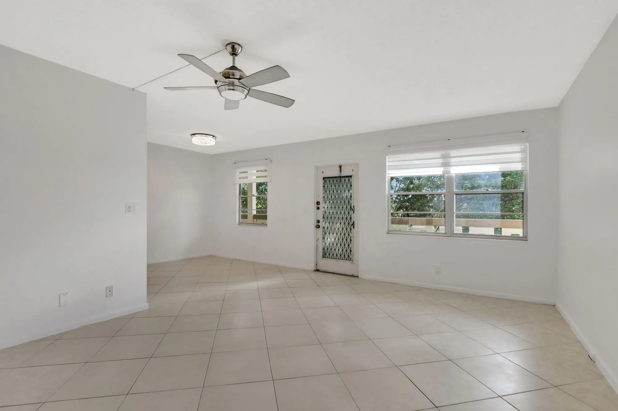 Property Slideshow image 3 of 29 | 4064 newport q # 4064, Deerfield Beach, FL, 33442