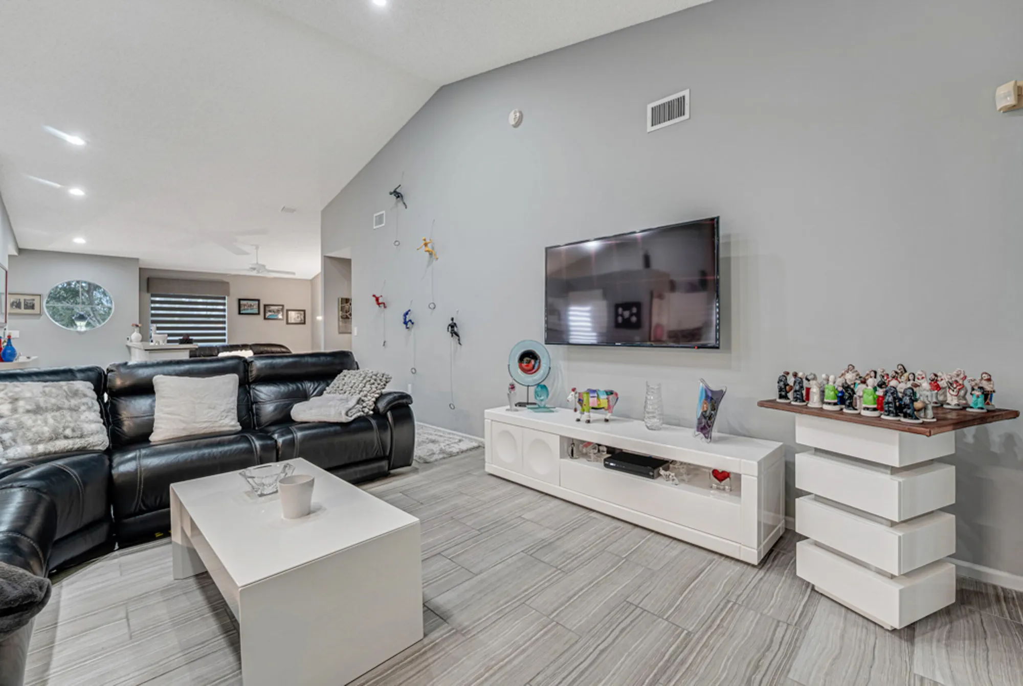 Property Slideshow image 11 of 67 | 7023 summer tree dr apt 202, Boynton Beach, FL, 33437