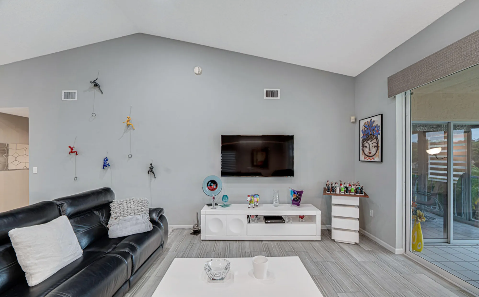 Property Slideshow image 12 of 67 | 7023 summer tree dr apt 202, Boynton Beach, FL, 33437