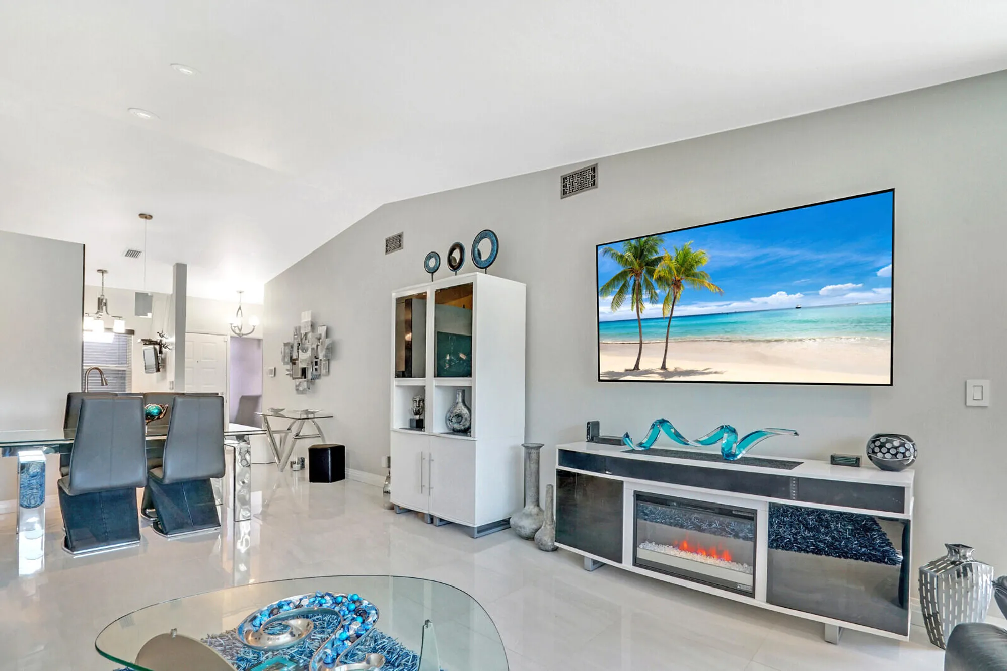 Property Slideshow image 13 of 53 | 6140 kings gate cir, Delray Beach, FL, 33484