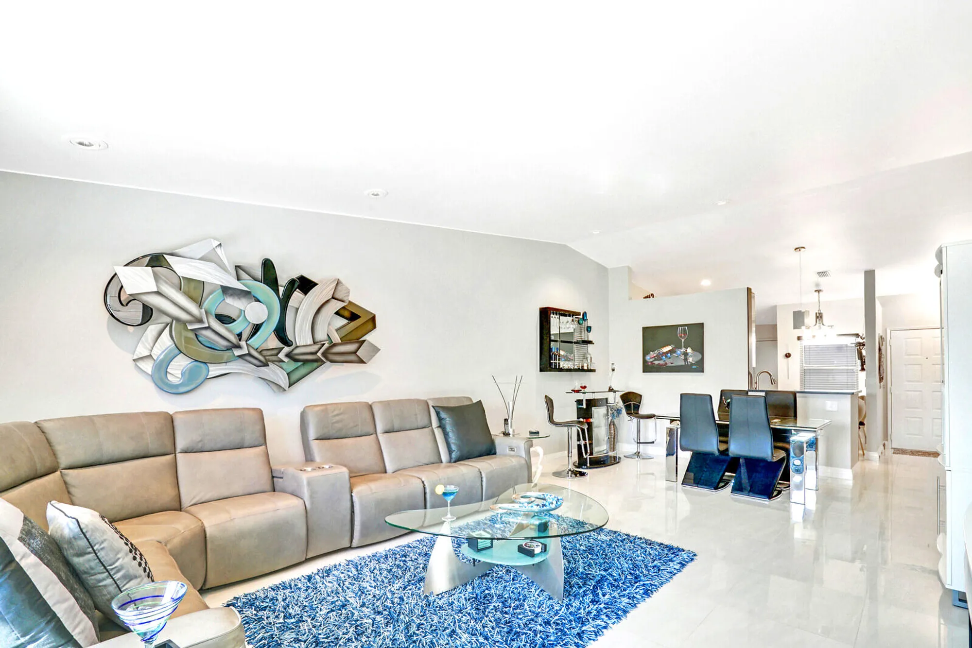 Property Slideshow image 14 of 53 | 6140 kings gate cir, Delray Beach, FL, 33484