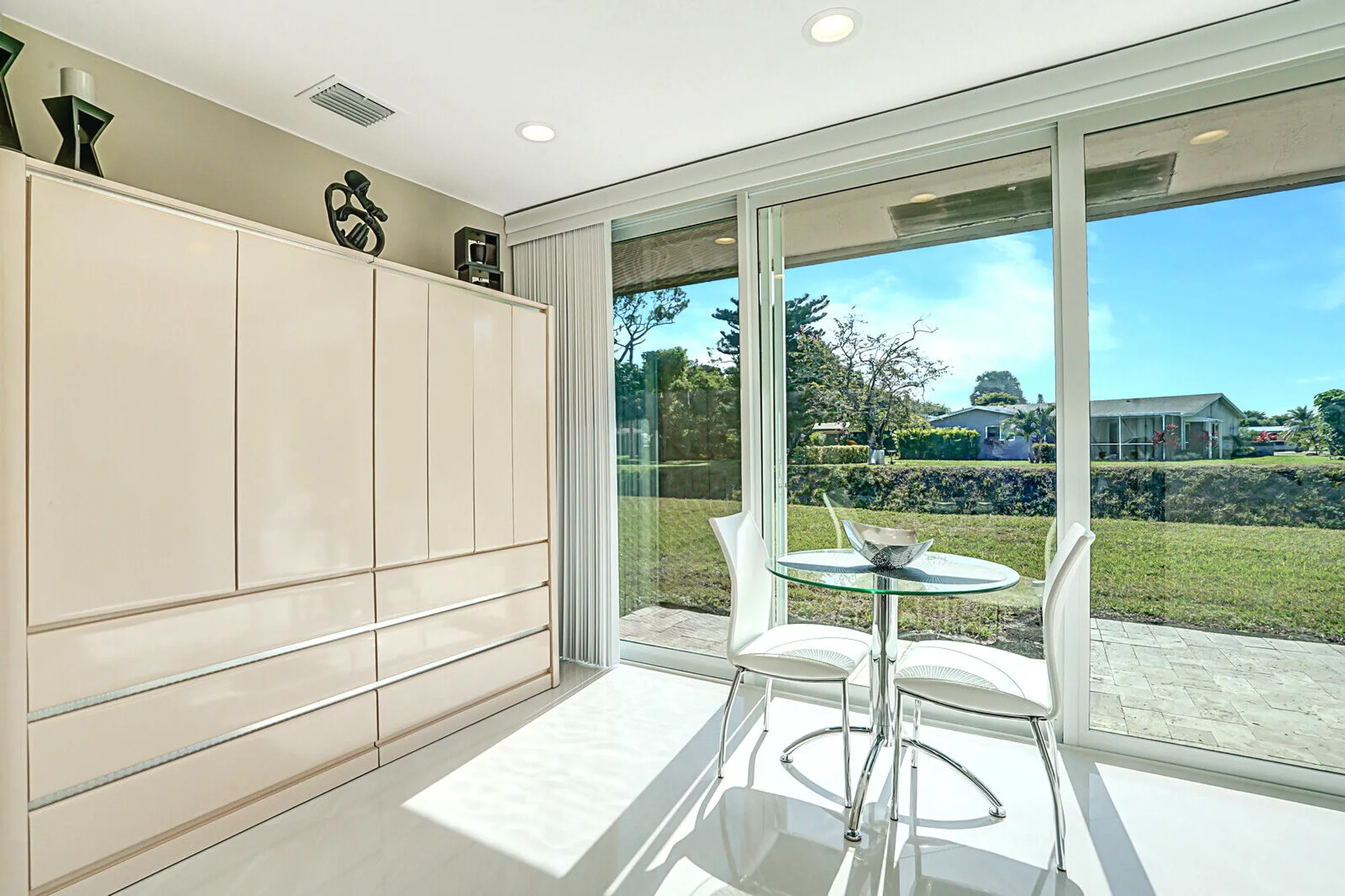 Property Slideshow image 22 of 53 | 6140 kings gate cir, Delray Beach, FL, 33484