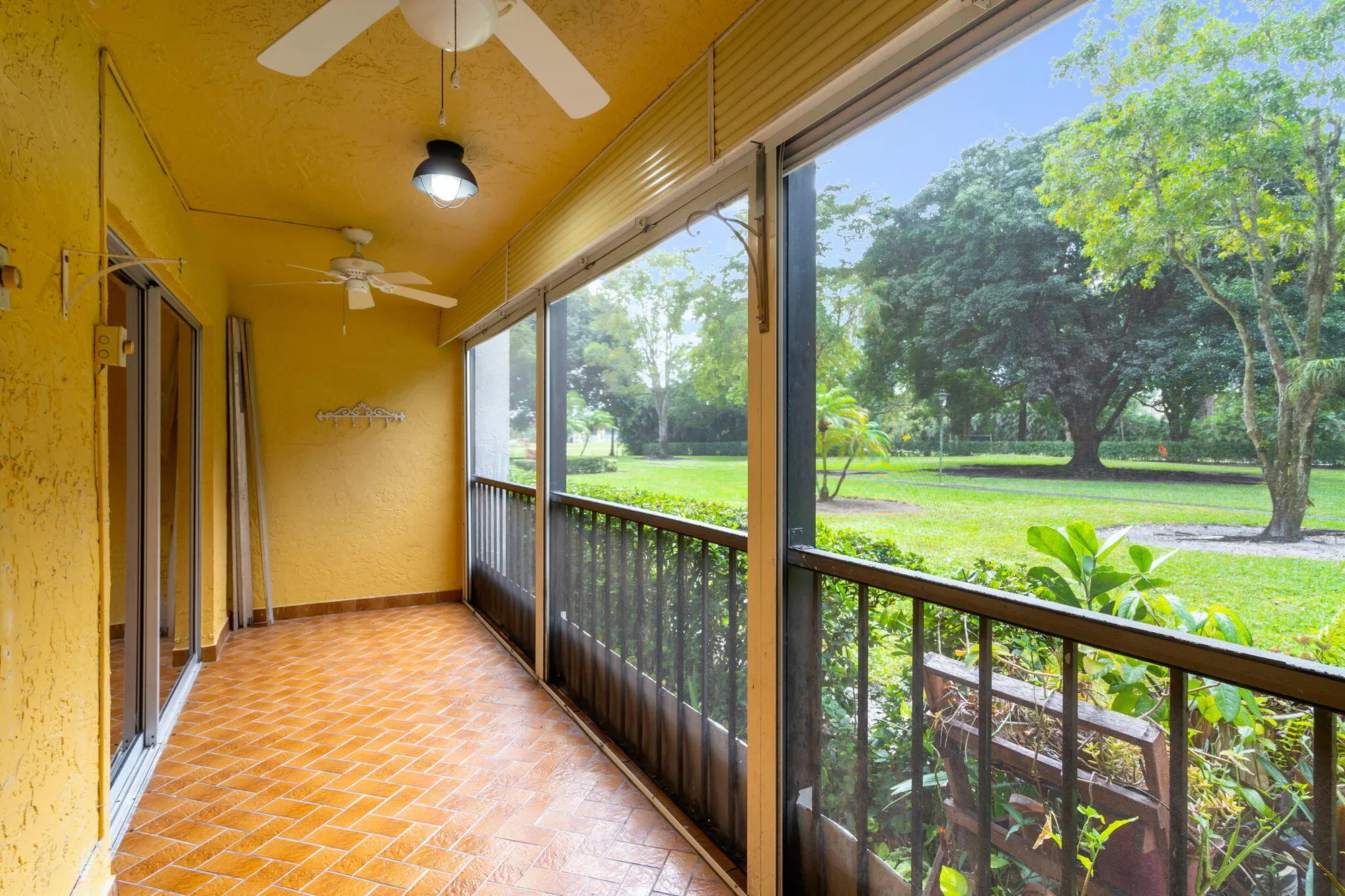 Property Slideshow image 24 of 33 | 5900 nw 44th st apt 106, Lauderhill, FL, 33319