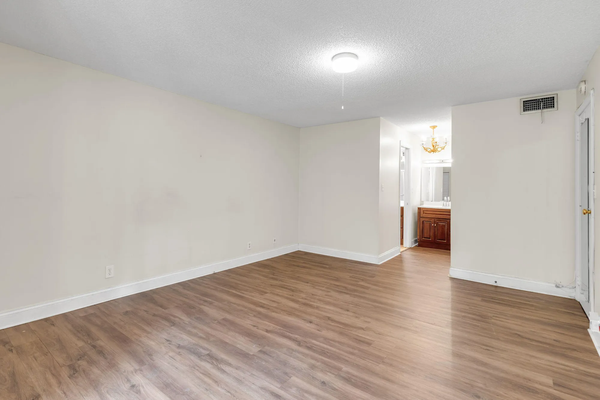 Property Slideshow image 16 of 33 | 5900 nw 44th st apt 106, Lauderhill, FL, 33319