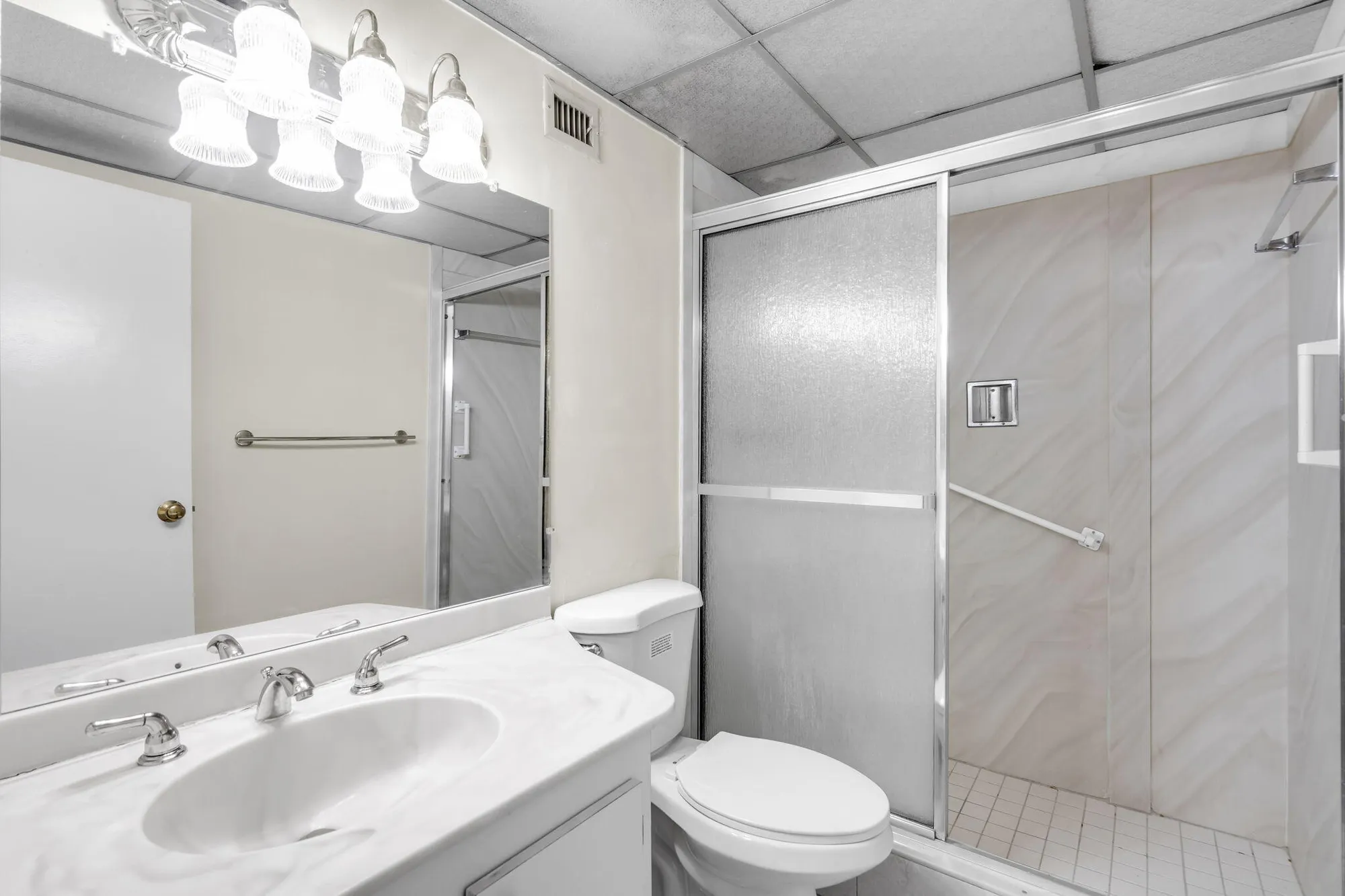 Property Slideshow image 14 of 33 | 5900 nw 44th st apt 106, Lauderhill, FL, 33319