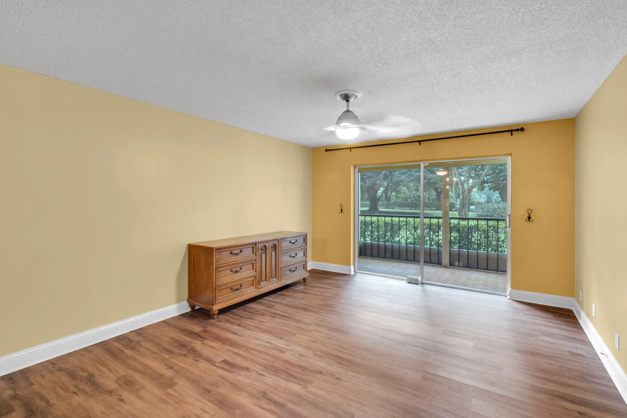 Property Slideshow image 8 of 33 | 5900 nw 44th st apt 106, Lauderhill, FL, 33319
