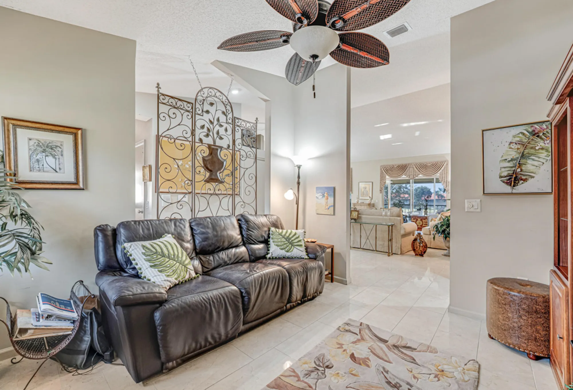 Property Slideshow image 17 of 55 | 9817 seacrest cir apt 201, Boynton Beach, FL, 33437