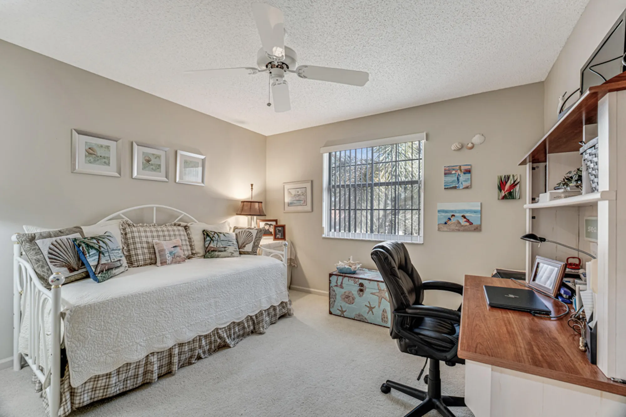 Property Slideshow image 19 of 55 | 9817 seacrest cir apt 201, Boynton Beach, FL, 33437