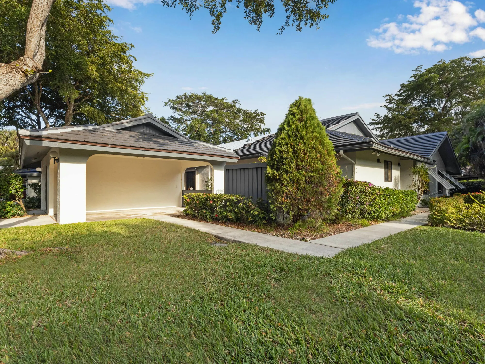 Property Slideshow image 7 of 41 | 10088 laurelwood pl, Boynton Beach, FL, 33437