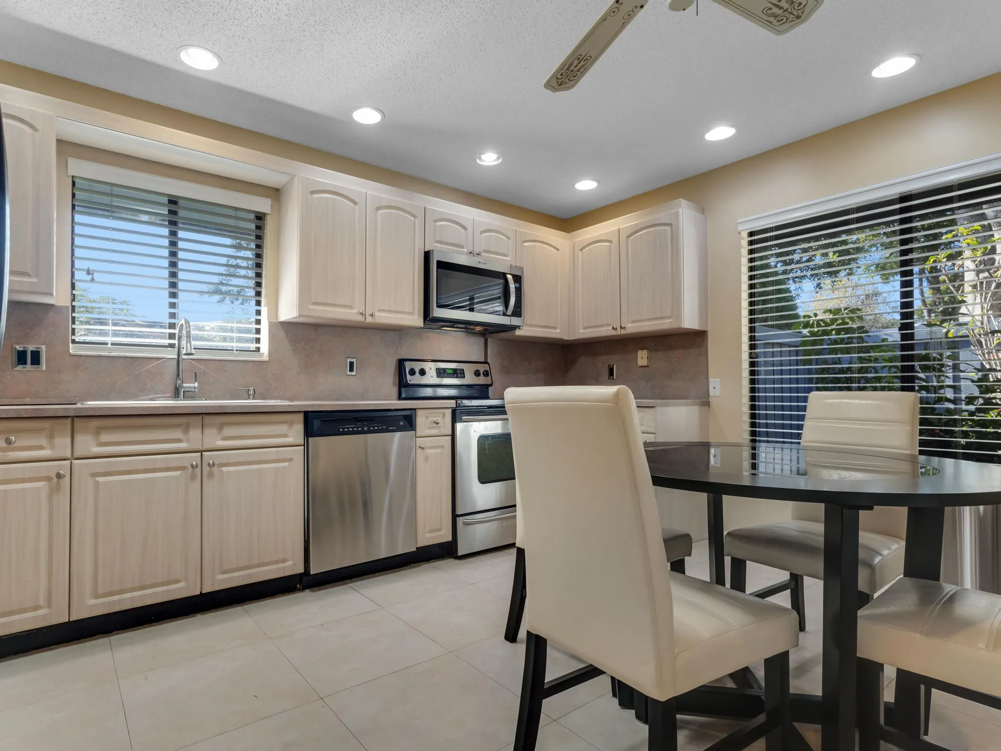 Property Slideshow image 16 of 41 | 10088 laurelwood pl, Boynton Beach, FL, 33437