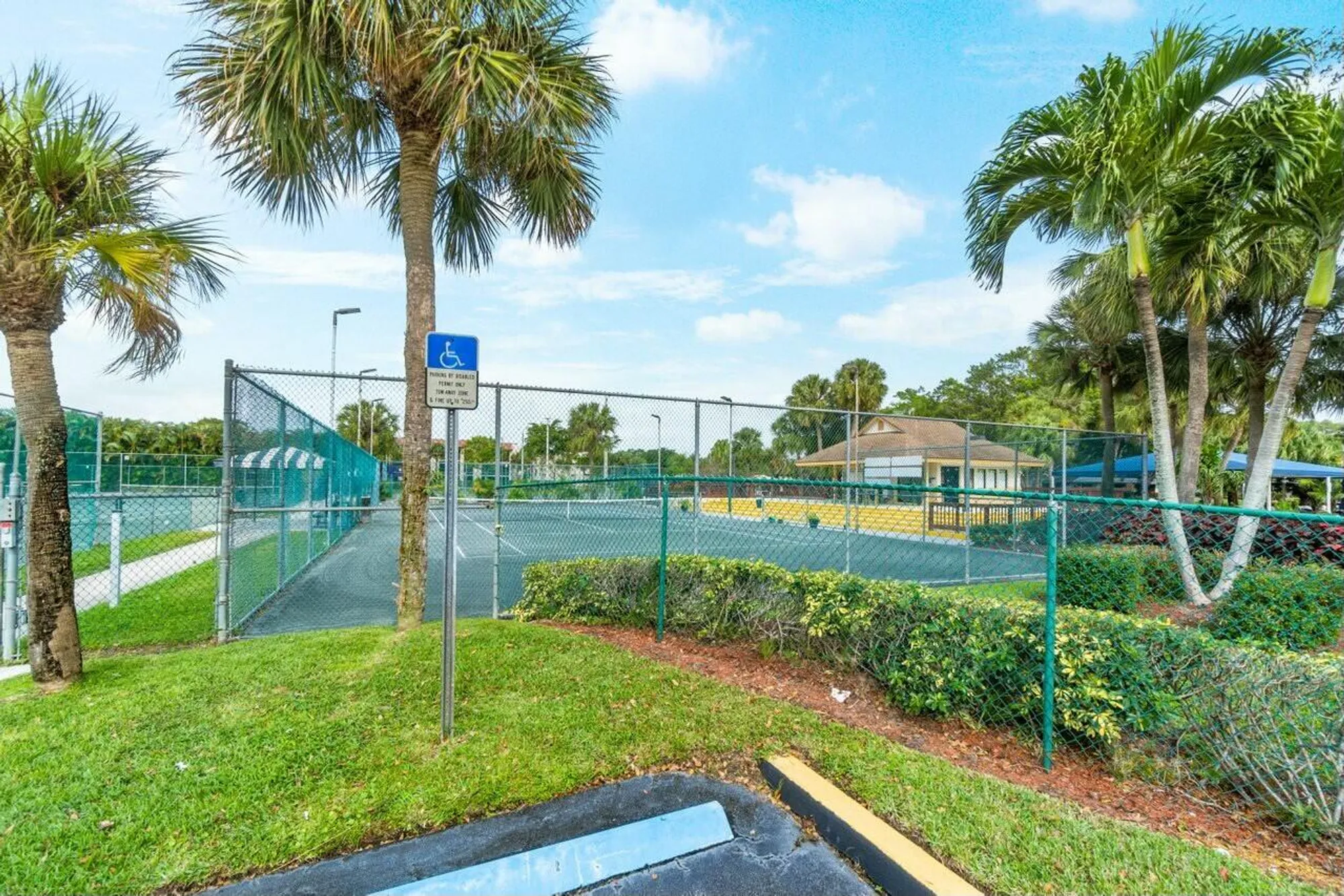 Property Slideshow image 33 of 41 | 10088 laurelwood pl, Boynton Beach, FL, 33437