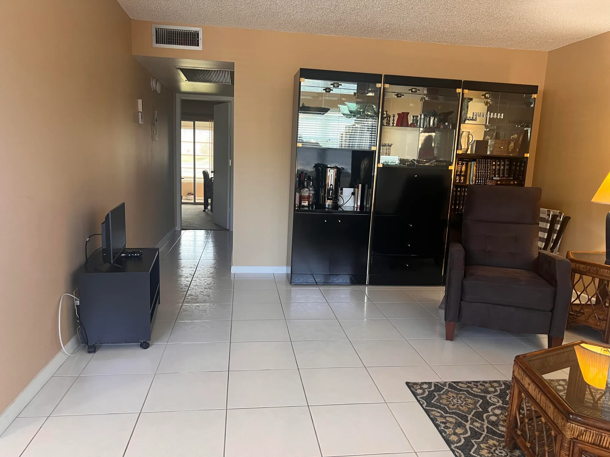 Property Slideshow image 3 of 16 | 1026 yarmouth b, Boca Raton, FL, 33434