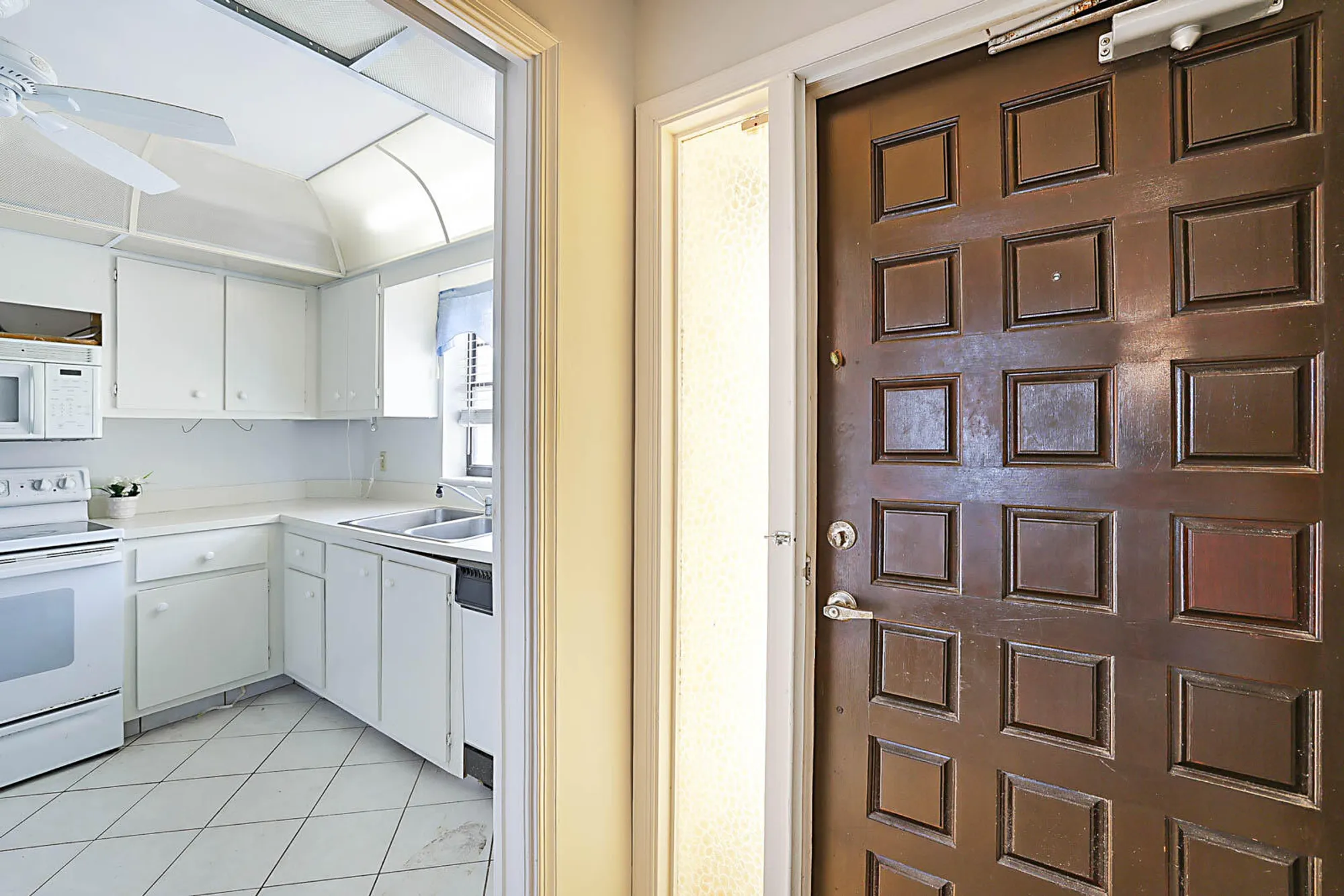 Property Slideshow image 12 of 38 | 200 intracoastal pl apt 306, Tequesta, FL, 33469