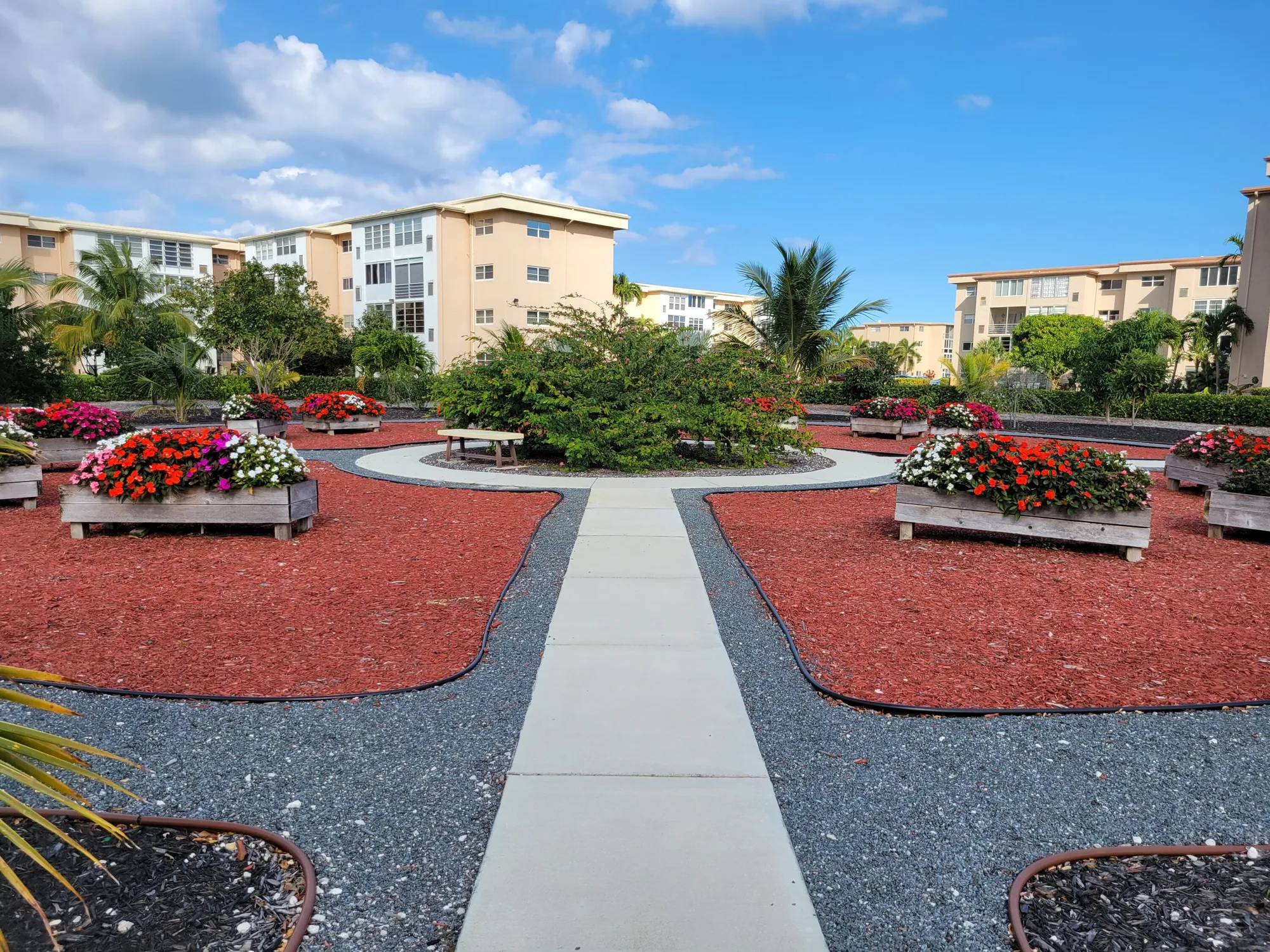 Property Slideshow image 35 of 54 | 300 ne 26th ave apt 305, Boynton Beach, FL, 33435