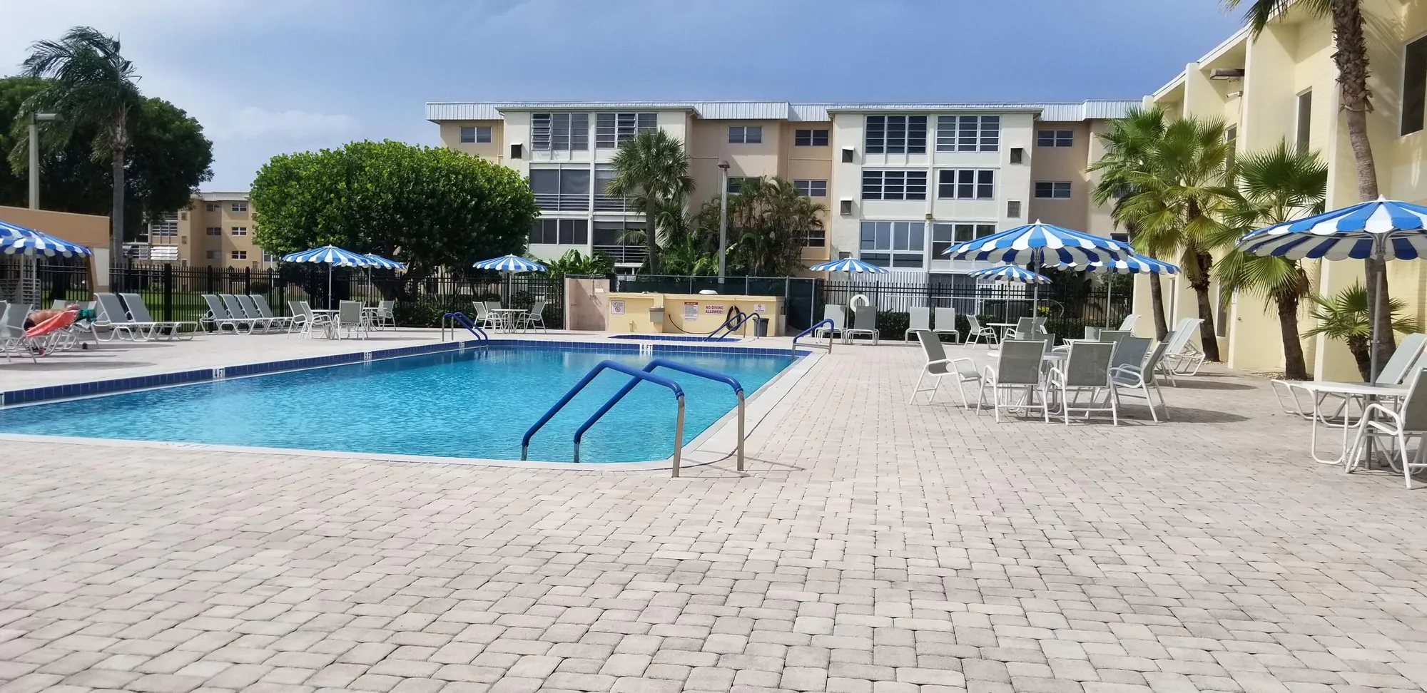 Property Slideshow image 28 of 54 | 300 ne 26th ave apt 305, Boynton Beach, FL, 33435