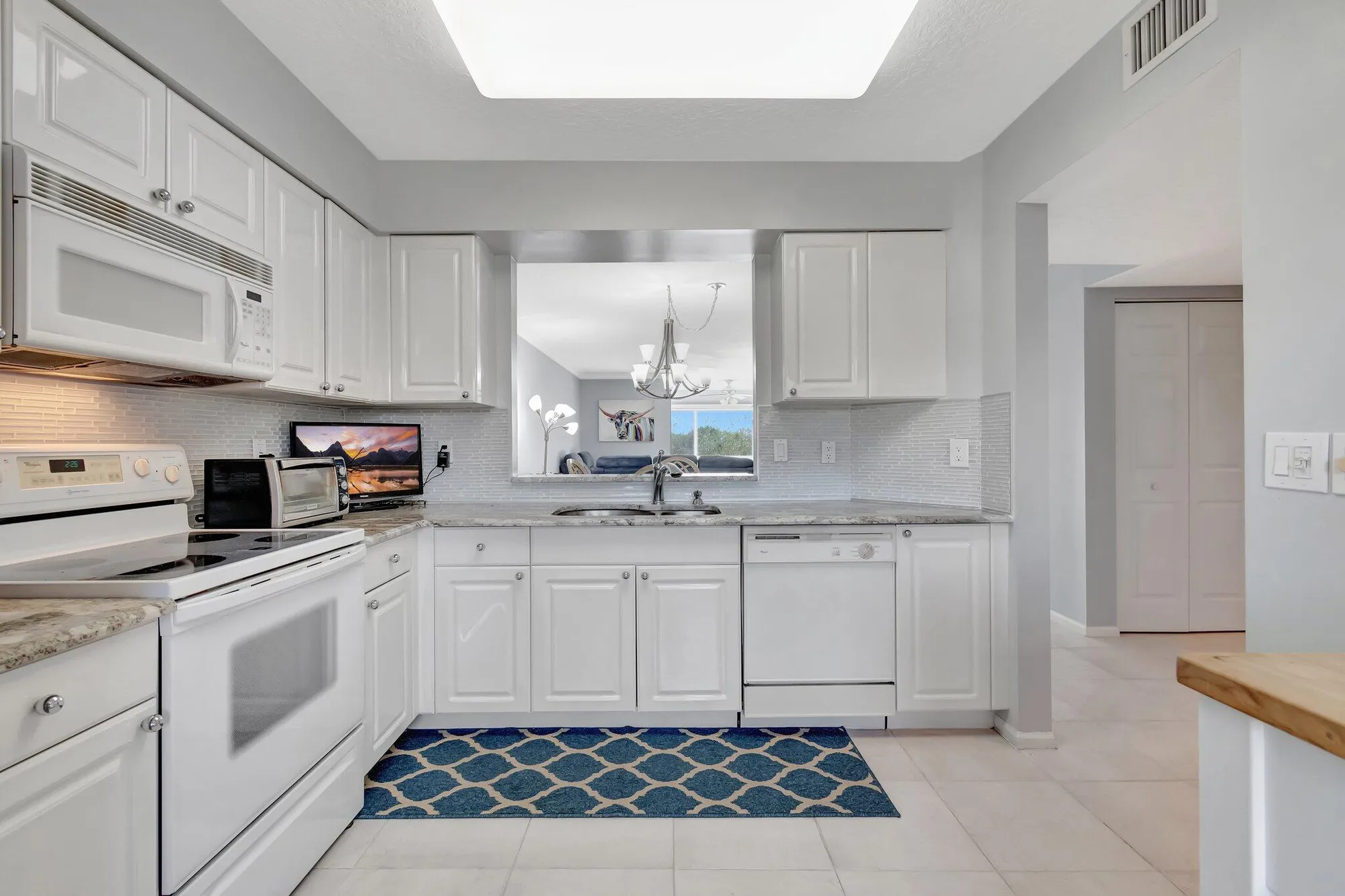 Property Slideshow image 9 of 57 | 5810 crystal shores dr 408, Boynton Beach, FL, 33437