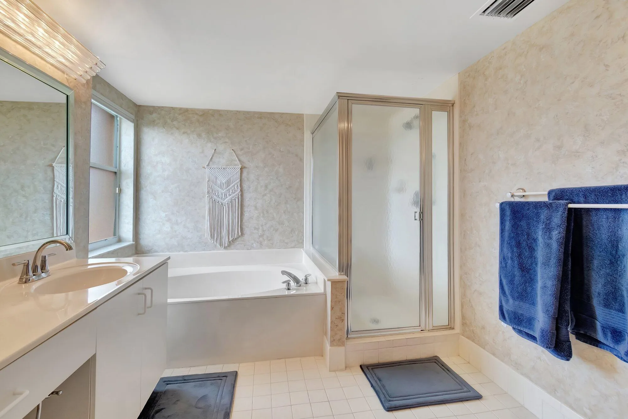 Property Slideshow image 29 of 57 | 5810 crystal shores dr 408, Boynton Beach, FL, 33437