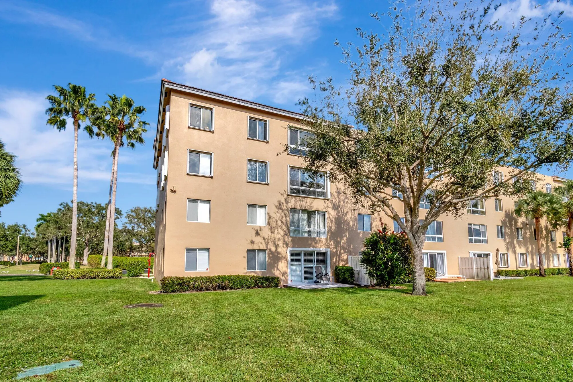 Property Slideshow image 32 of 57 | 5810 crystal shores dr 408, Boynton Beach, FL, 33437