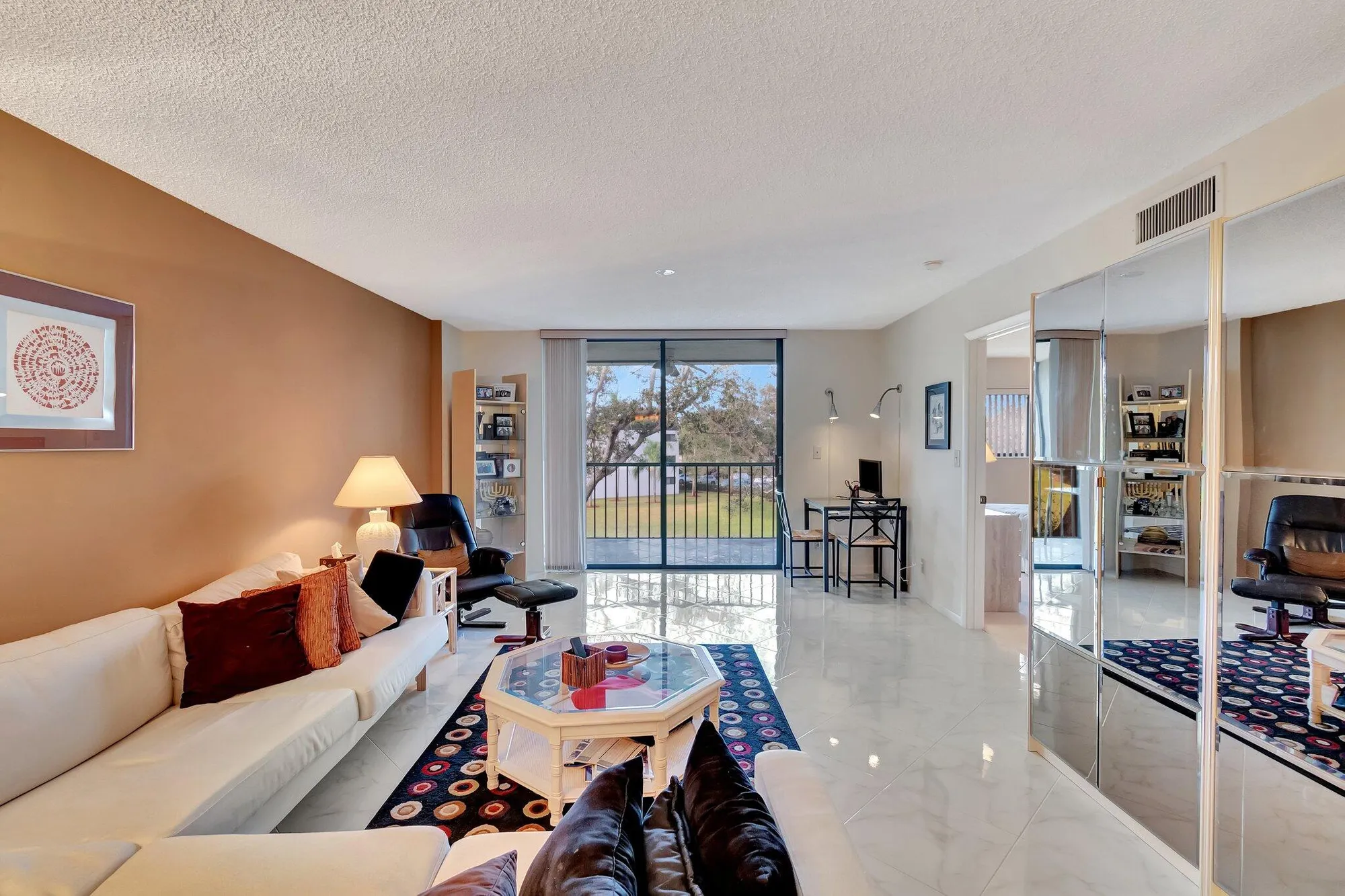 Property Slideshow image 8 of 58 | 15461 pembridge dr apt 311, Delray Beach, FL, 33484