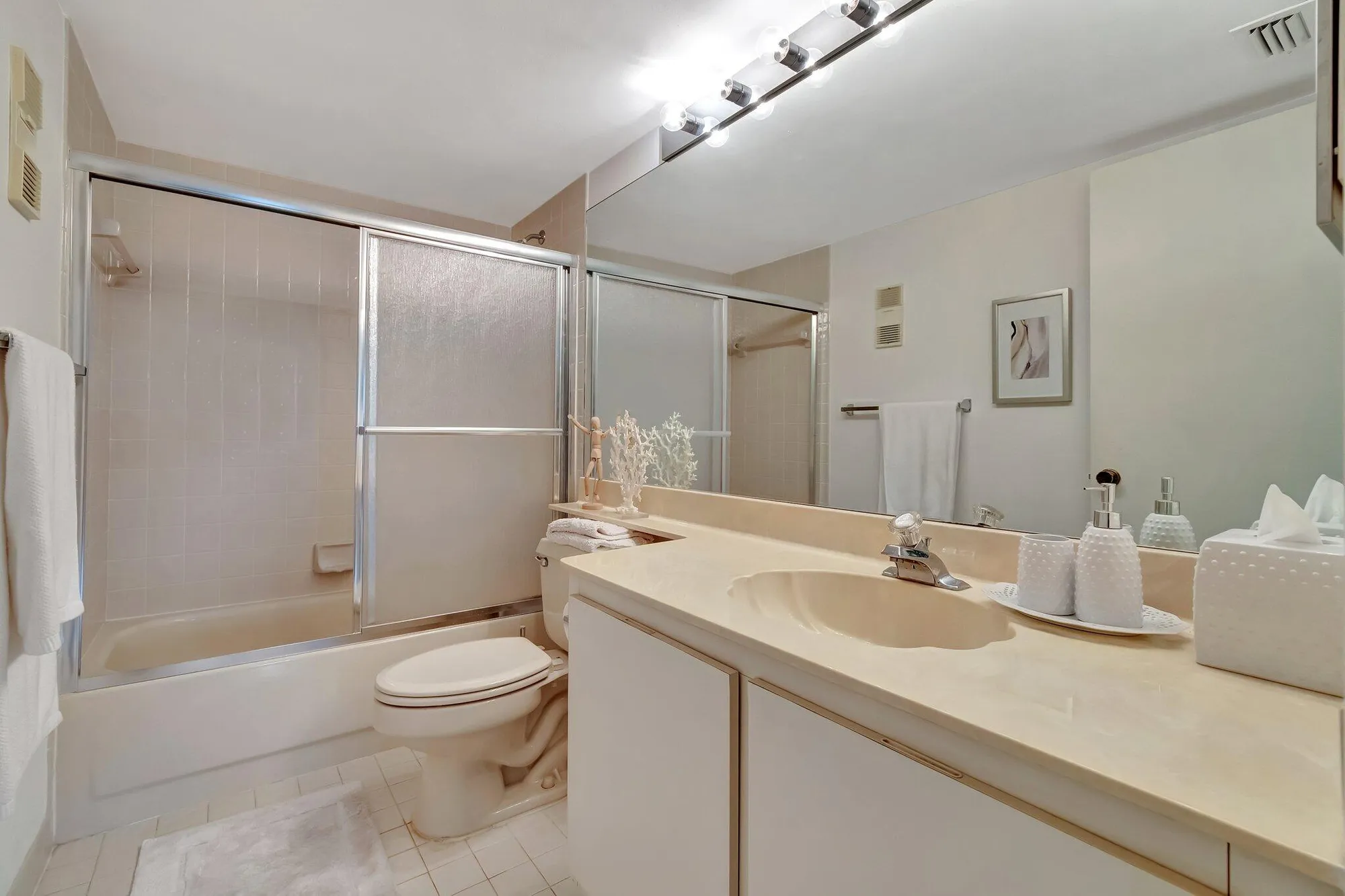 Property Slideshow image 25 of 58 | 15461 pembridge dr apt 311, Delray Beach, FL, 33484