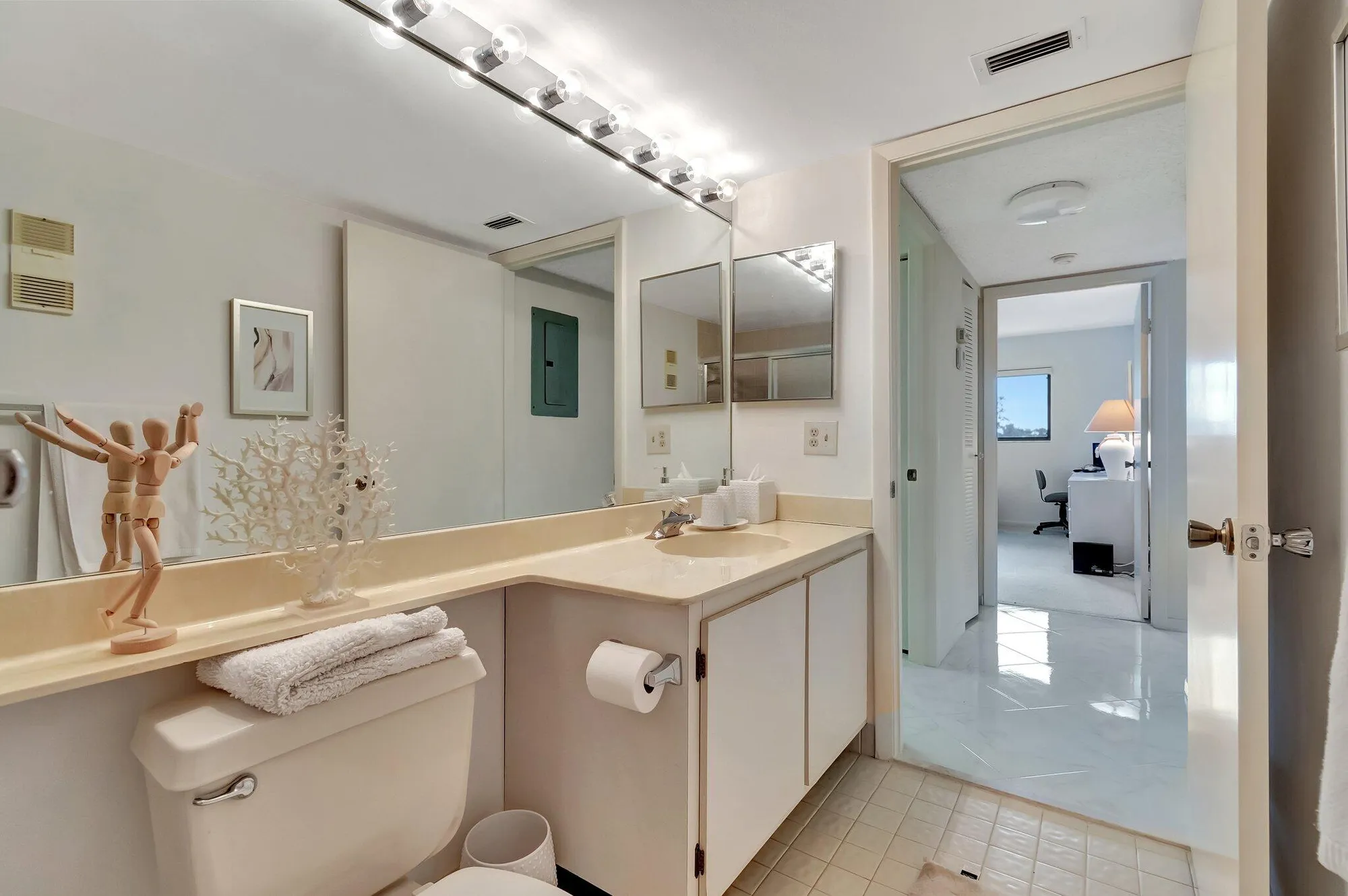 Property Slideshow image 27 of 58 | 15461 pembridge dr apt 311, Delray Beach, FL, 33484