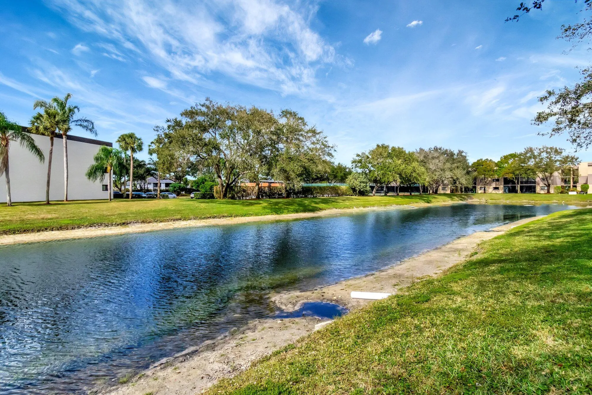 Property Slideshow image 33 of 58 | 15461 pembridge dr apt 311, Delray Beach, FL, 33484