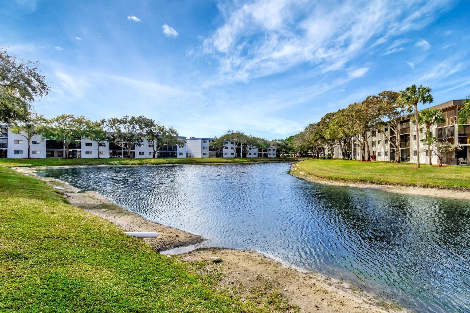 Property Slideshow image 34 of 58 | 15461 pembridge dr apt 311, Delray Beach, FL, 33484