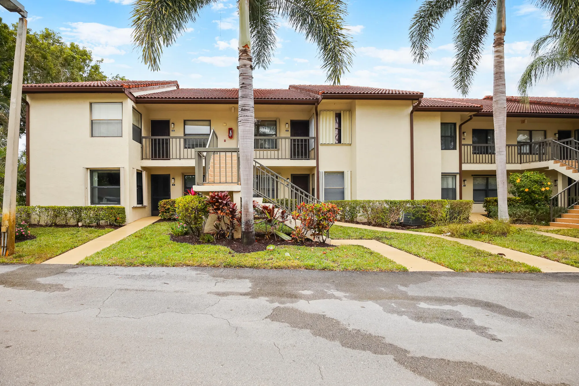 Property Slideshow image 26 of 30 | 4745 lucerne lakes blvd 101, Lake Worth, FL, 33467
