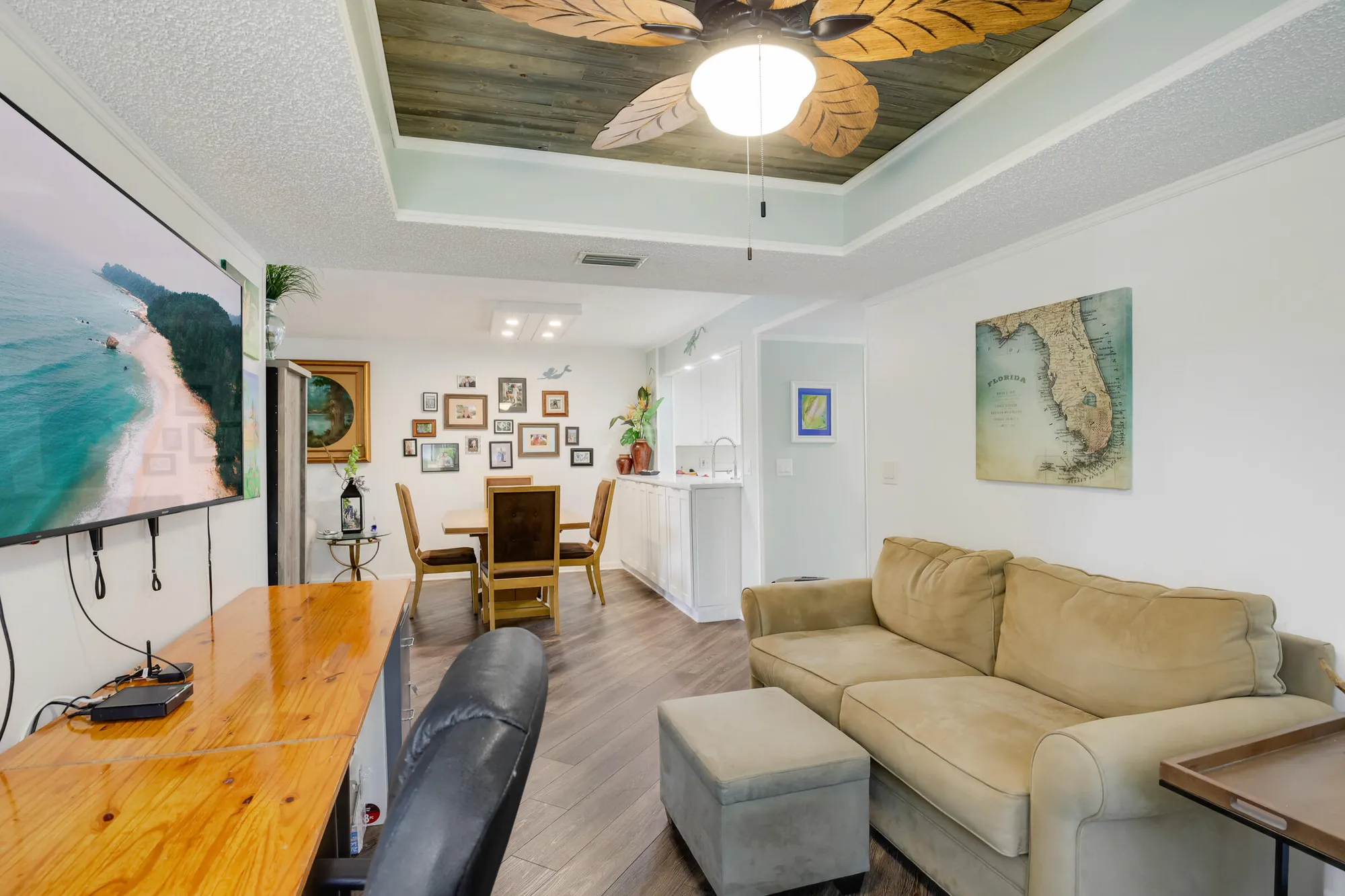 Property Slideshow image 11 of 30 | 4745 lucerne lakes blvd 101, Lake Worth, FL, 33467