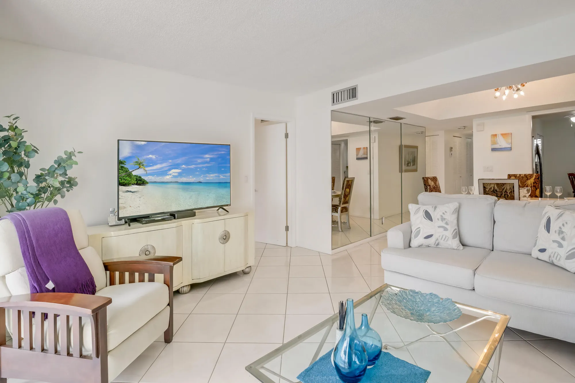 Property Slideshow image 8 of 42 | 6850 10th ave 206, Lake Worth, FL, 33467