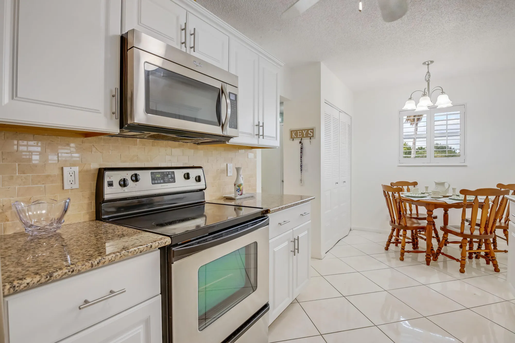 Property Slideshow image 14 of 42 | 6850 10th ave 206, Lake Worth, FL, 33467