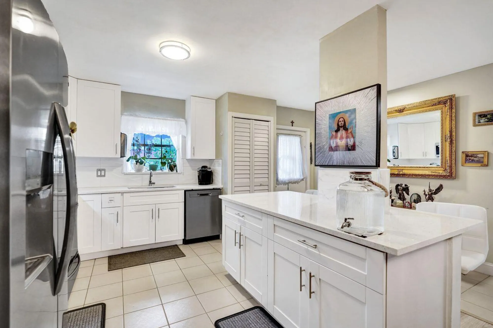 Property Slideshow image 7 of 34 | 854 salem ln, Lake Worth, FL, 33467