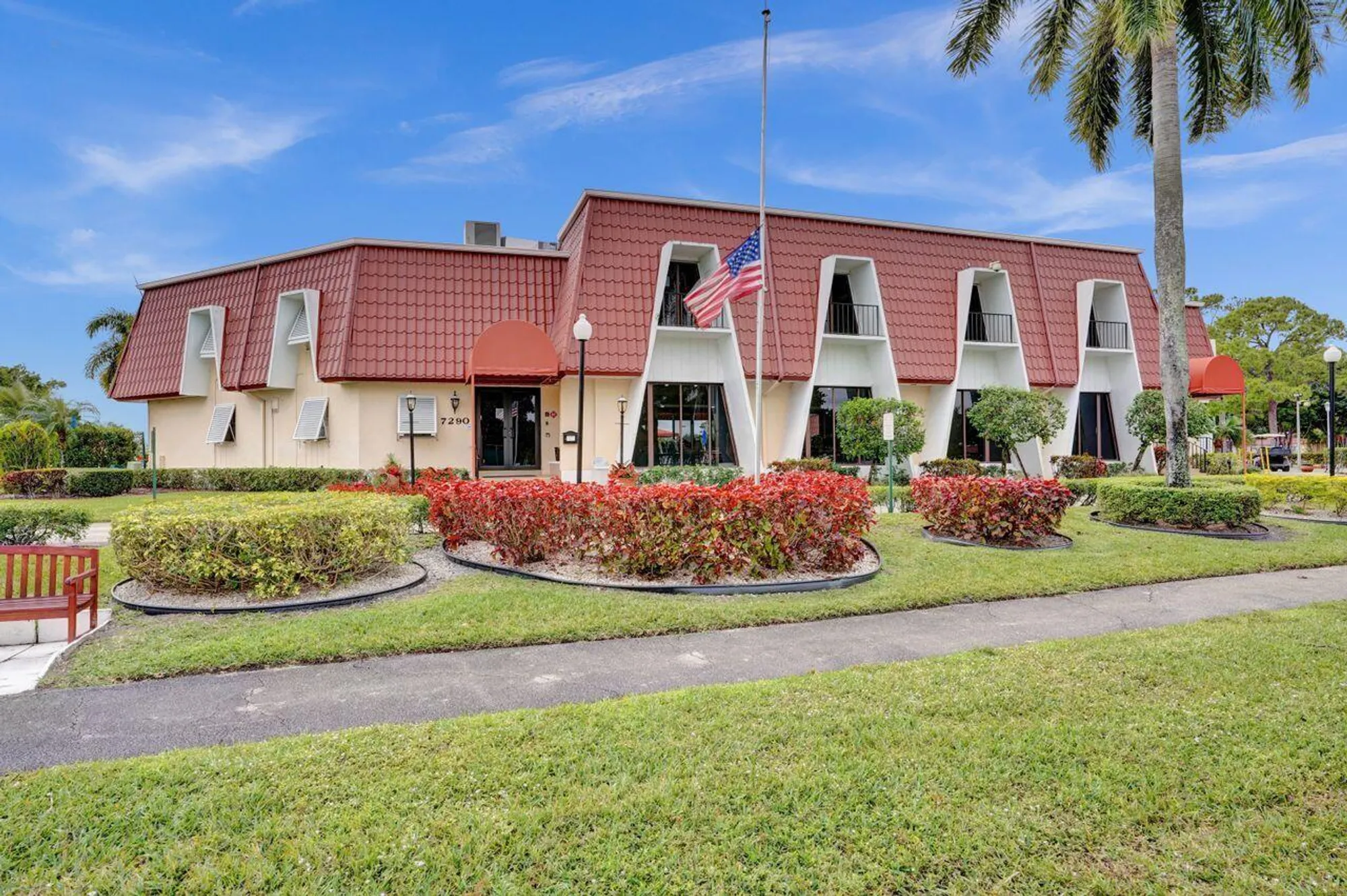 Property Slideshow image 24 of 34 | 854 salem ln, Lake Worth, FL, 33467