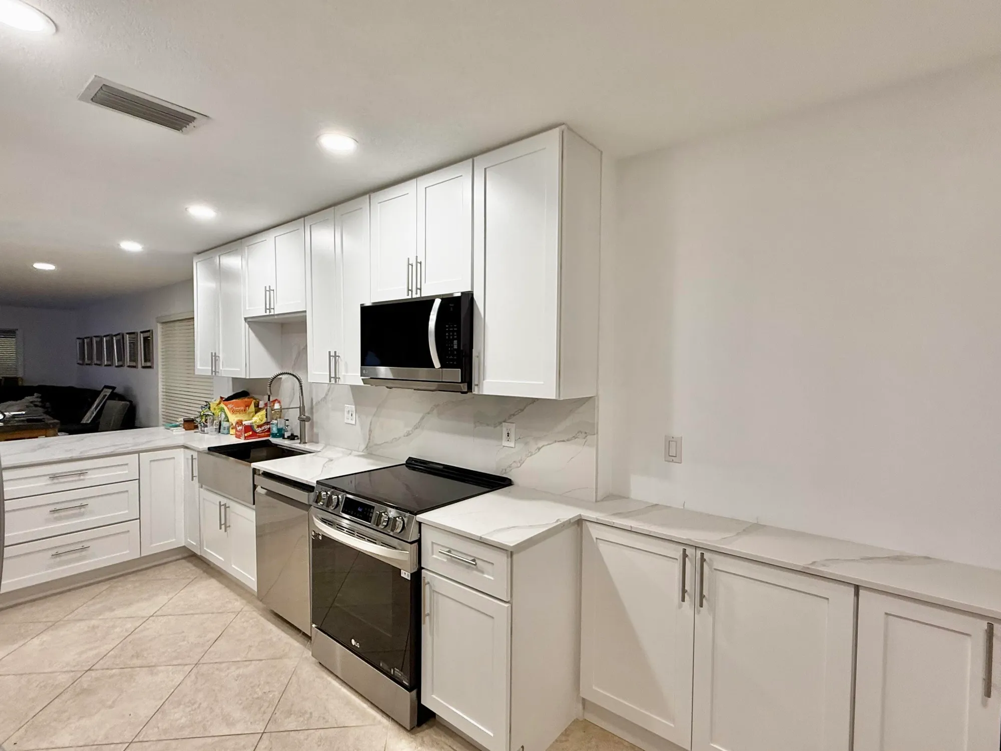 Property Slideshow image 6 of 34 | 22 westgate ln h, Boynton Beach, FL, 33436