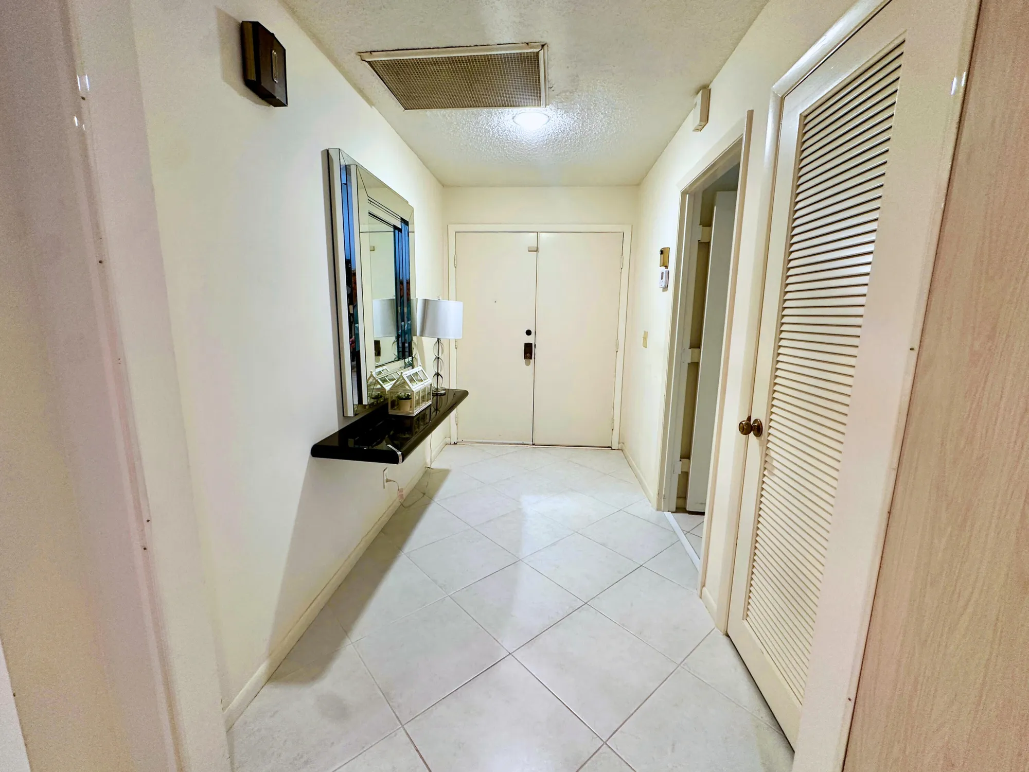 Property Slideshow image 10 of 55 | 9258 vista del lago a, Boca Raton, FL, 33428
