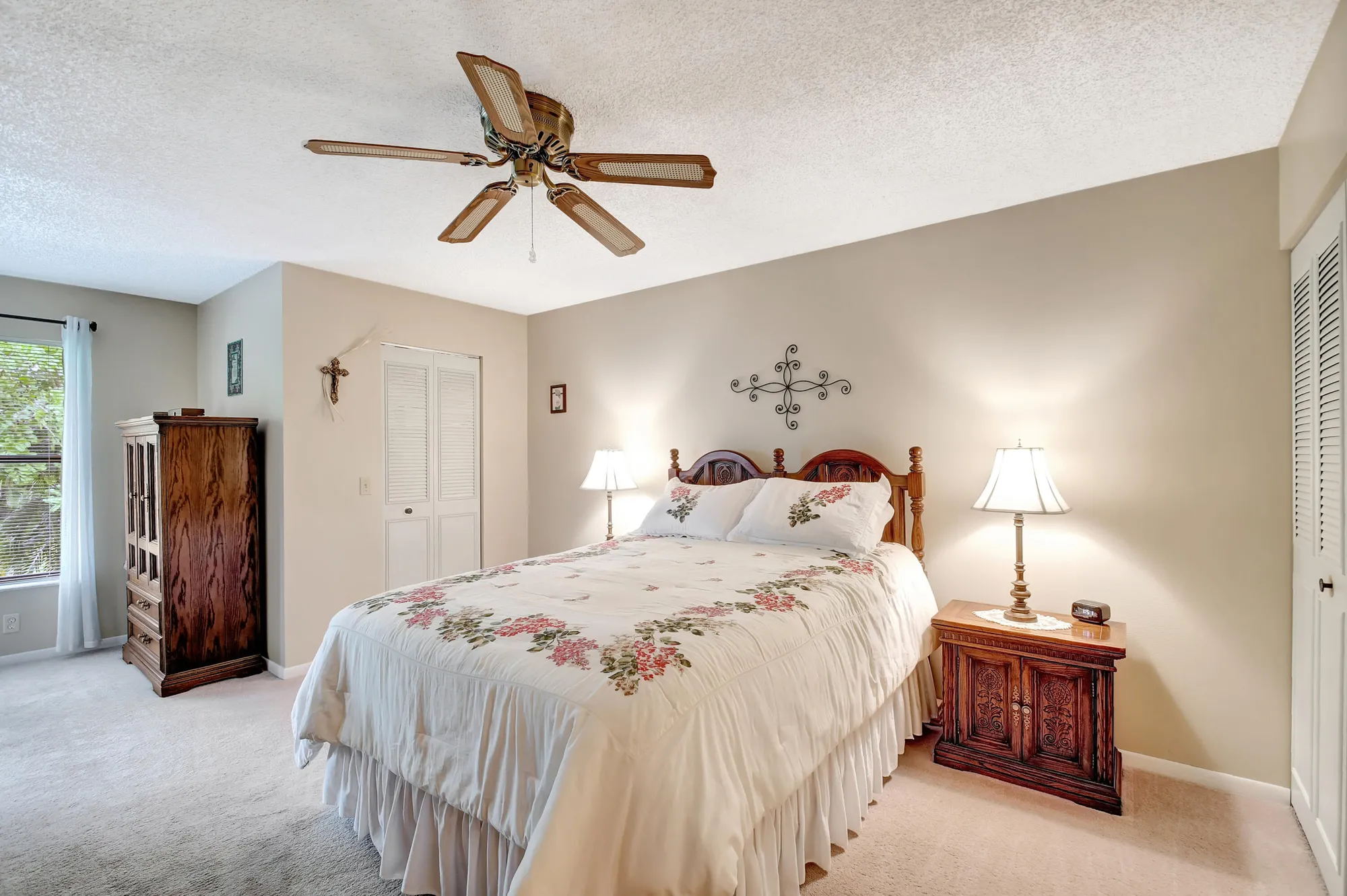 Property Slideshow image 10 of 48 | 3352 perimeter dr, Greenacres, FL, 33467