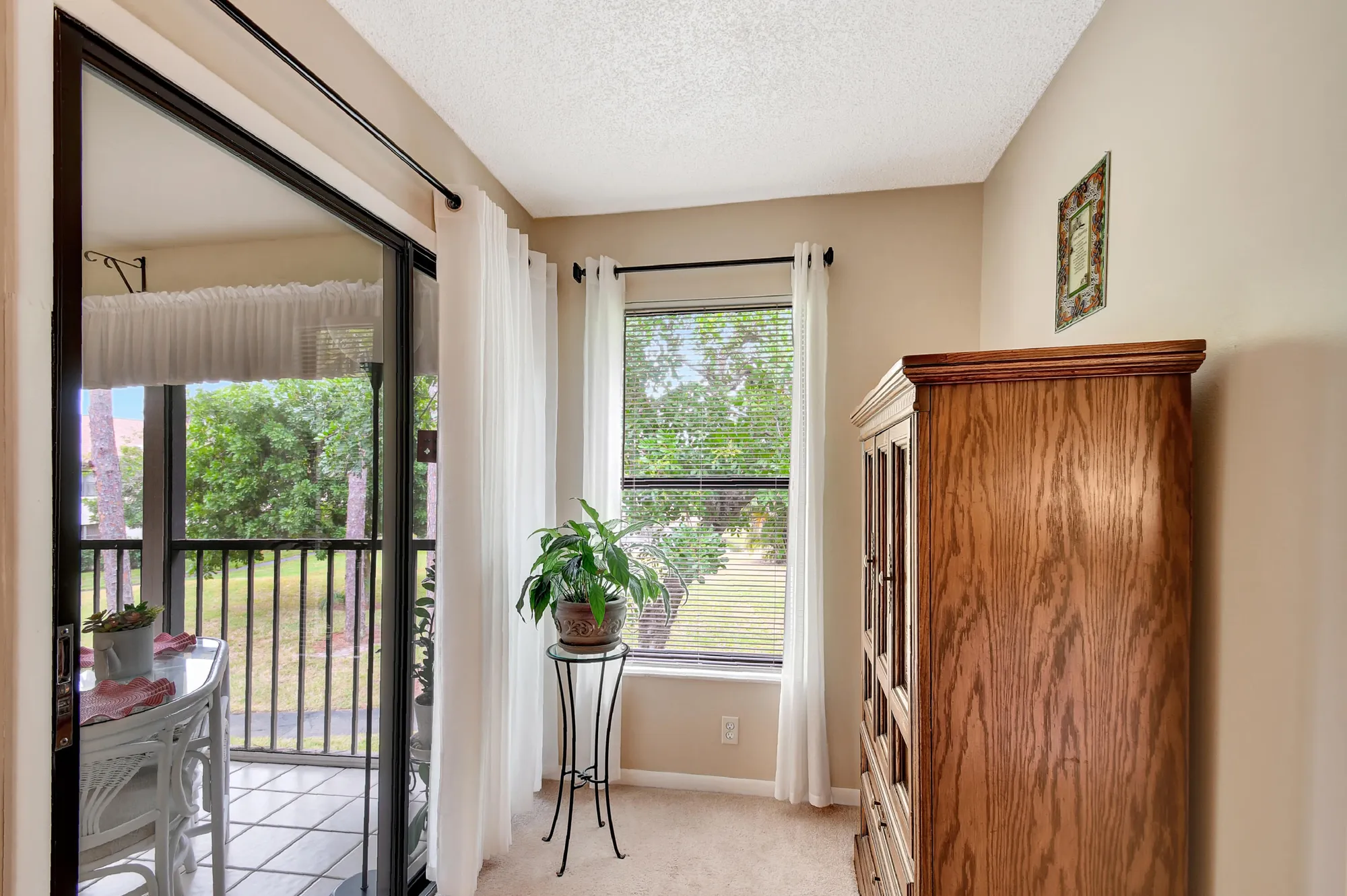 Property Slideshow image 12 of 48 | 3352 perimeter dr, Greenacres, FL, 33467
