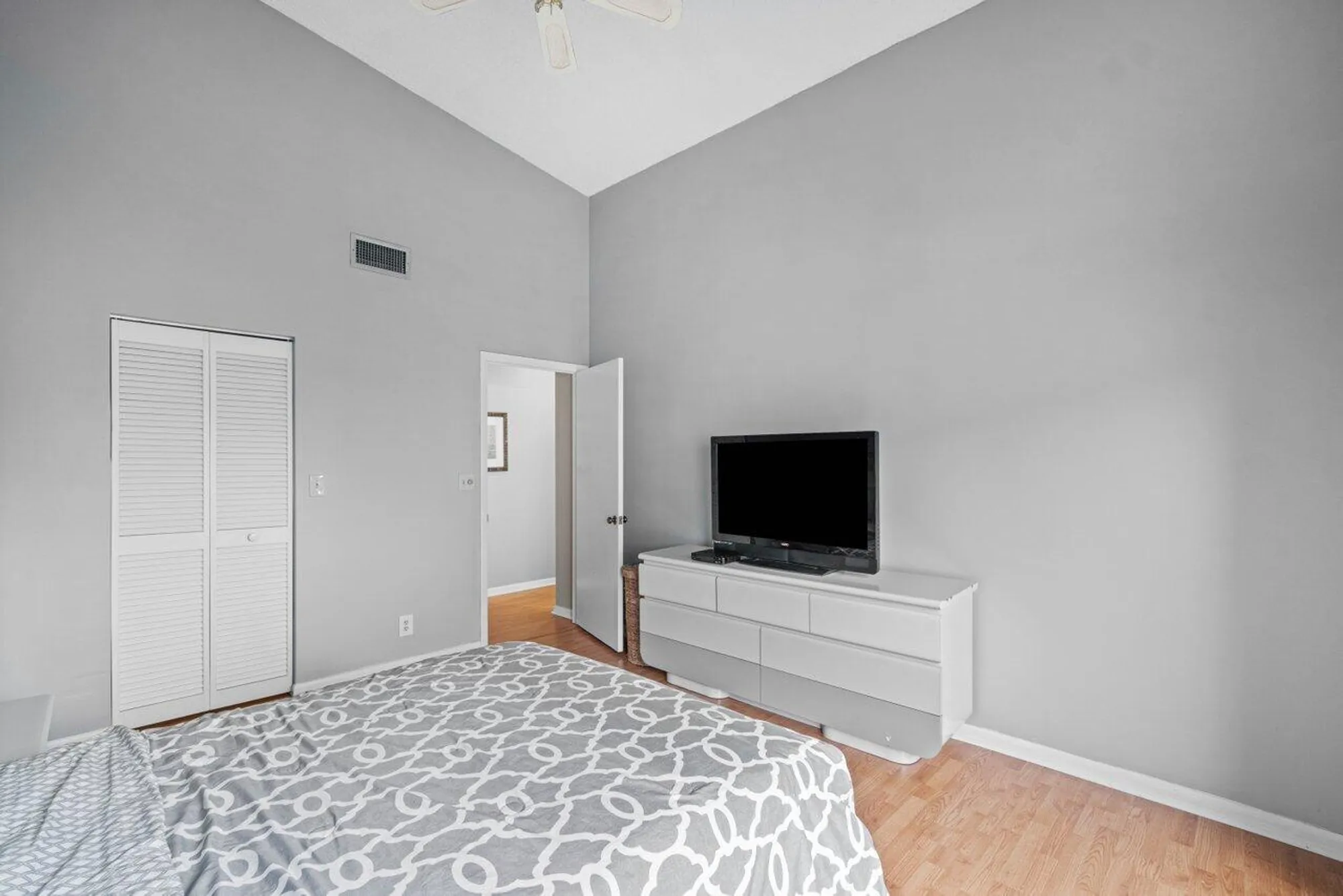 Property Slideshow image 23 of 50 | 5020 golfview ct apt 1426, Delray Beach, FL, 33484