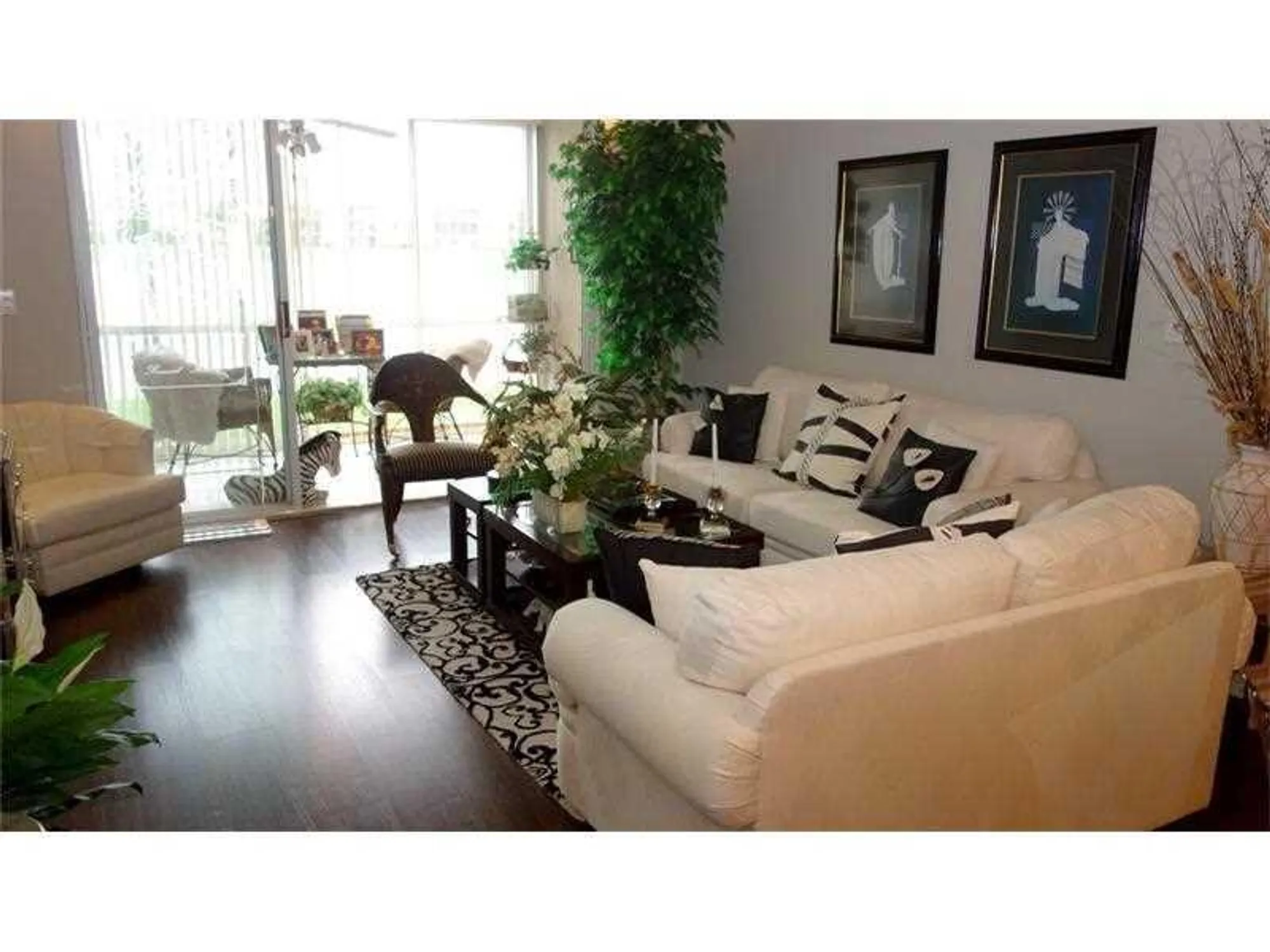 Property Slideshow image 9 of 10 | 7486 n devon dr 109, Tamarac, FL, 33321