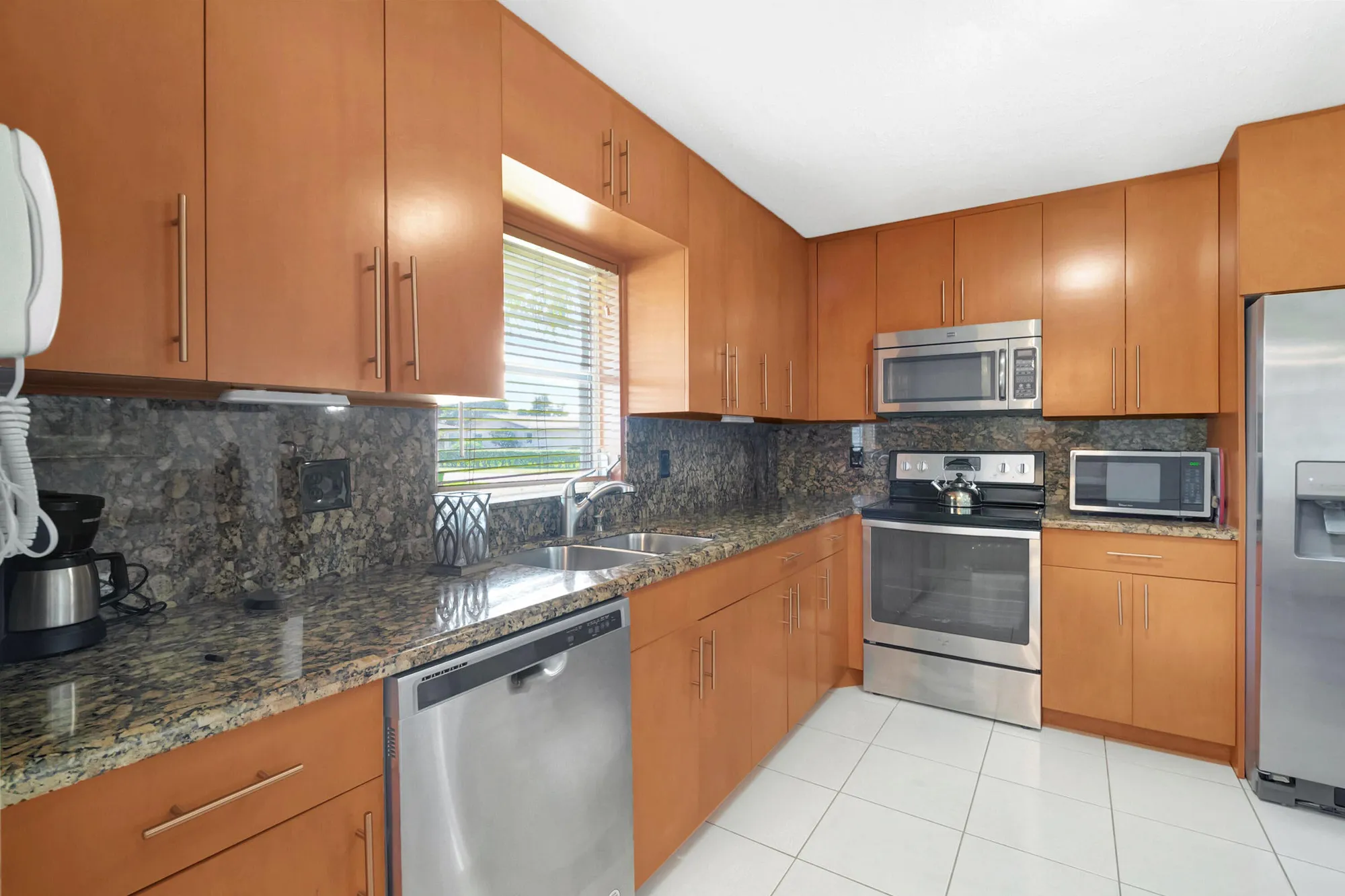 Property Slideshow image 9 of 42 | 6037 lasalle rd, Delray Beach, FL, 33484