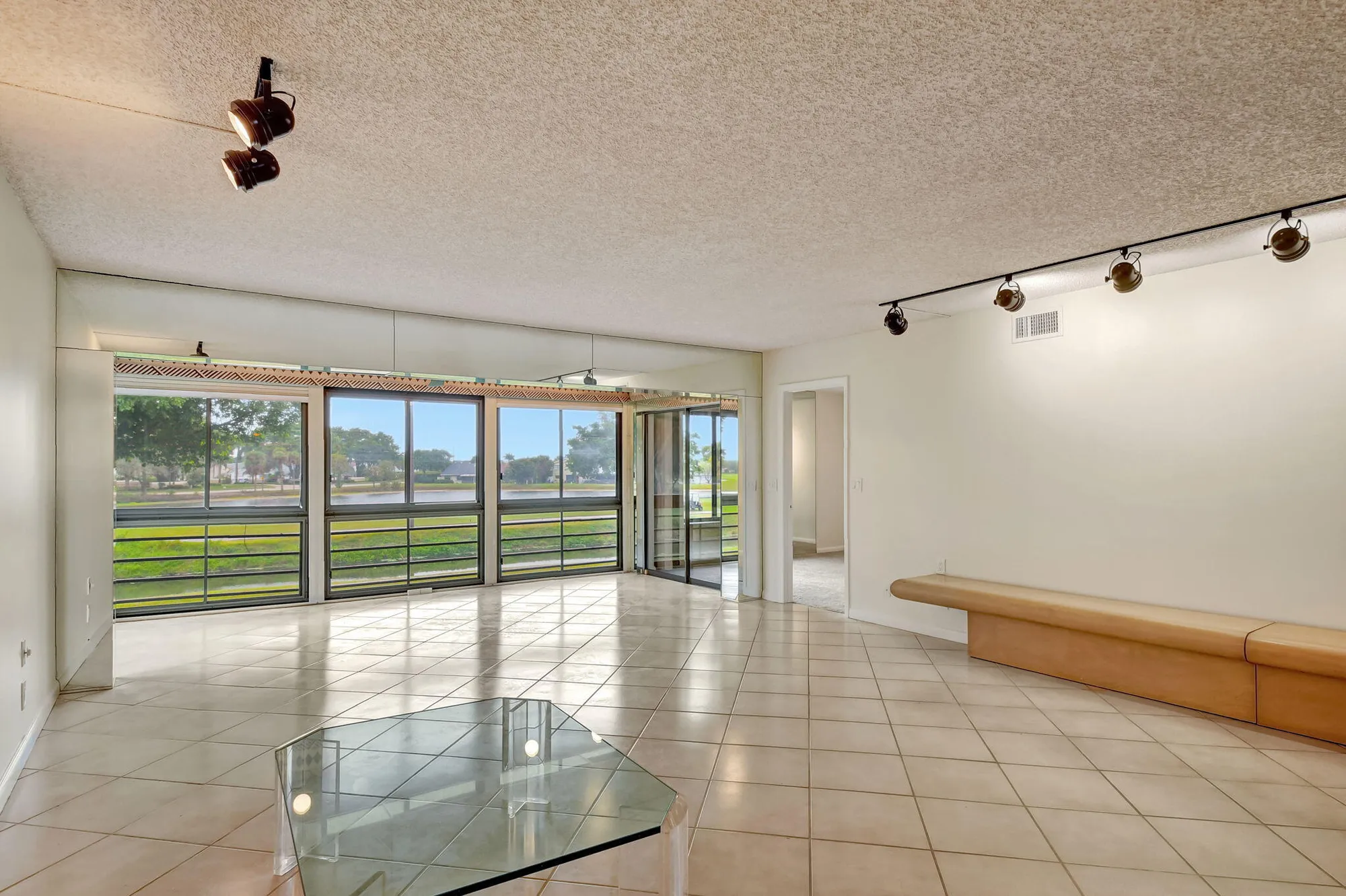 Property Slideshow image 16 of 76 | 5519 fairway park dr 202, Boynton Beach, FL, 33437